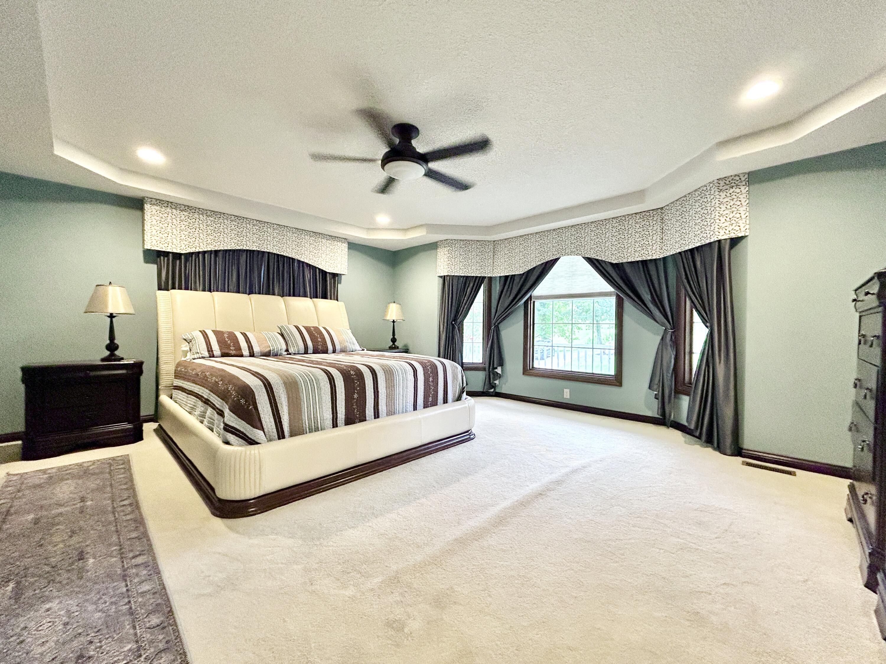 414 Lake Forest Drive