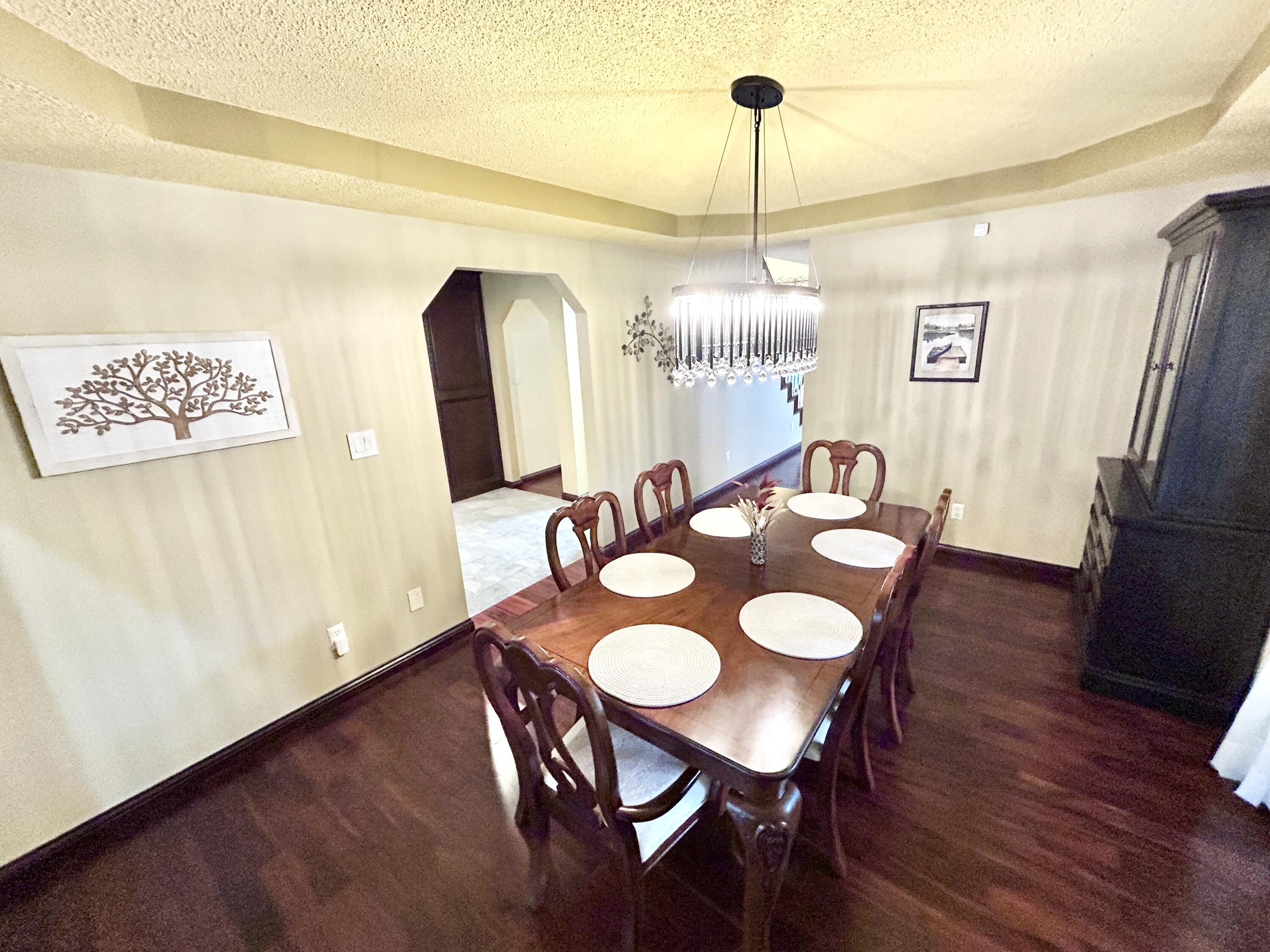 414 Lake Forest Drive