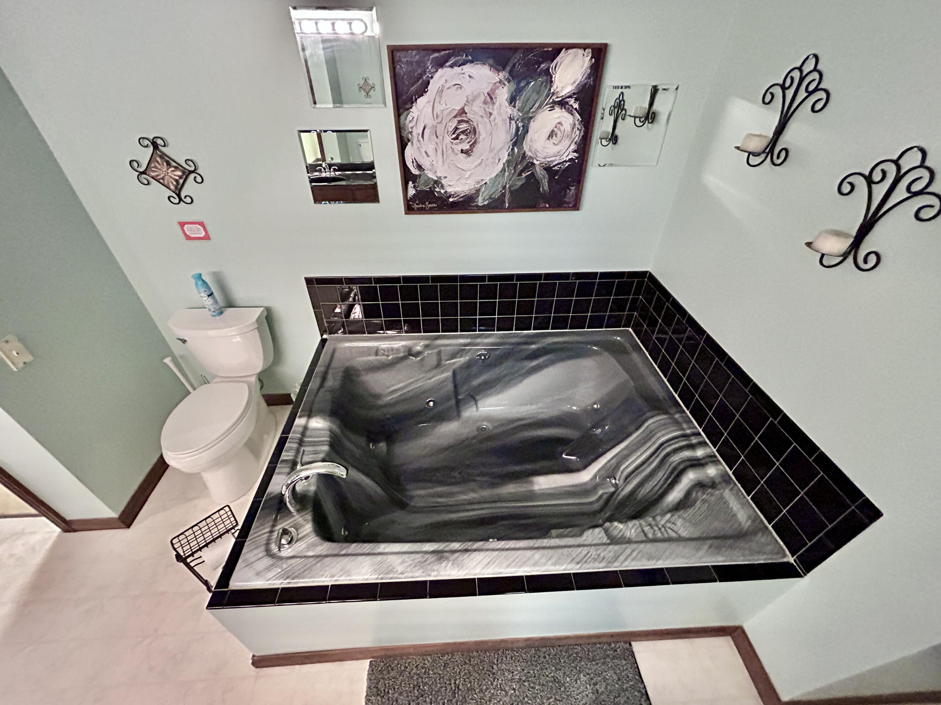 414 Lake Forest Drive