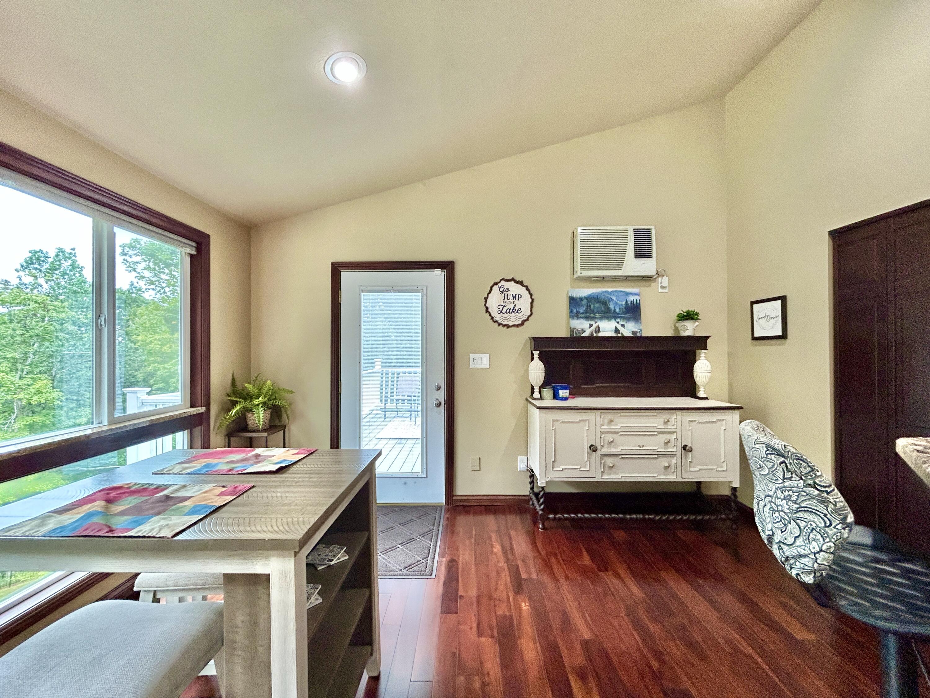 414 Lake Forest Drive