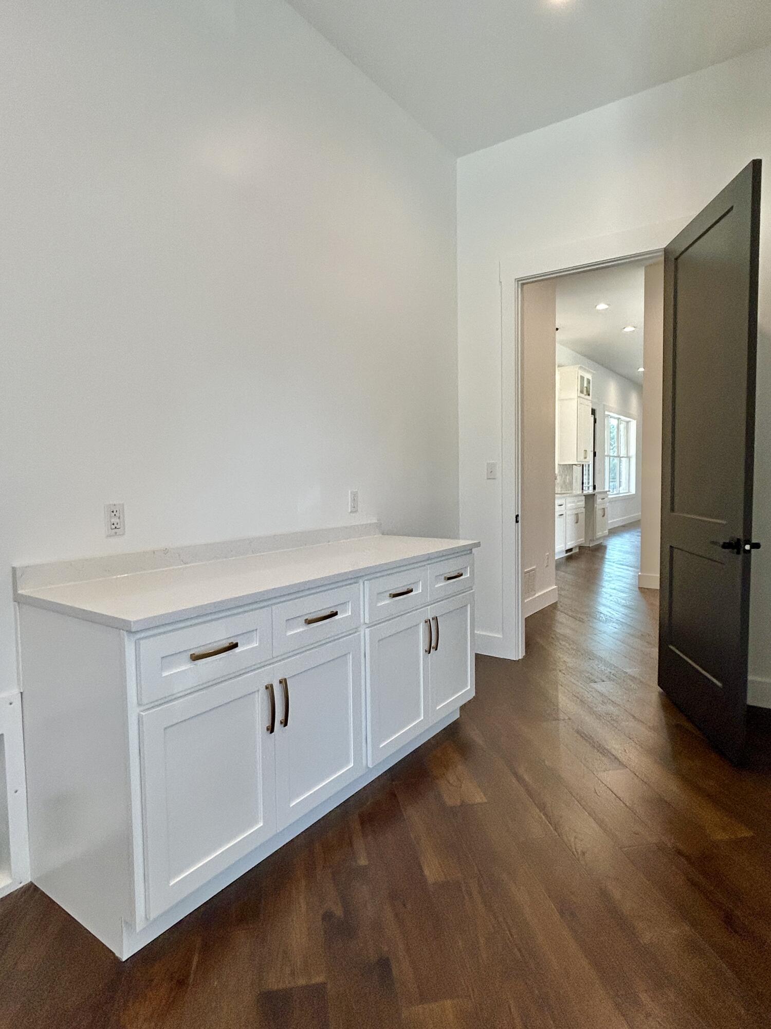 442 Woods Edge Drive