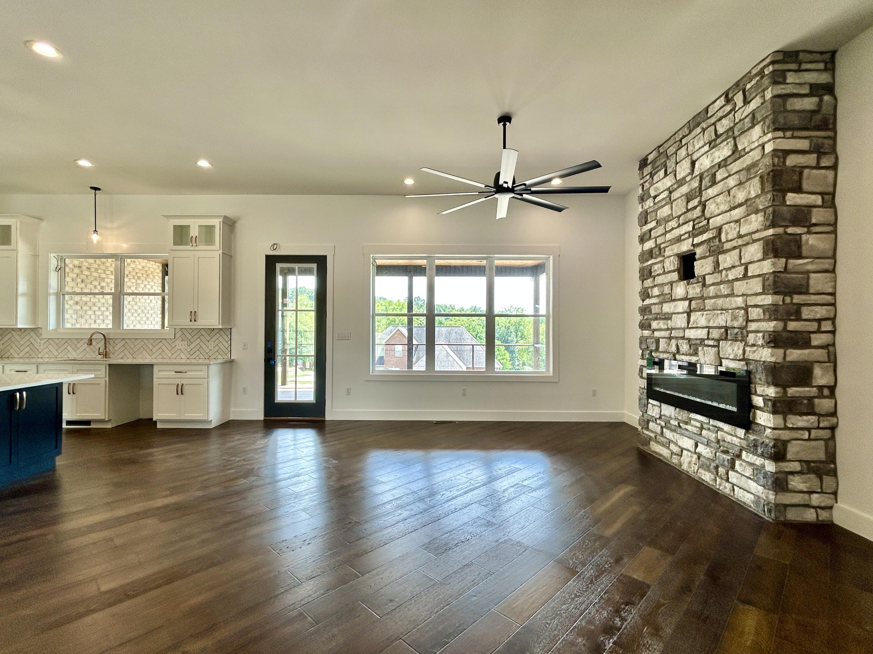 442 Woods Edge Drive