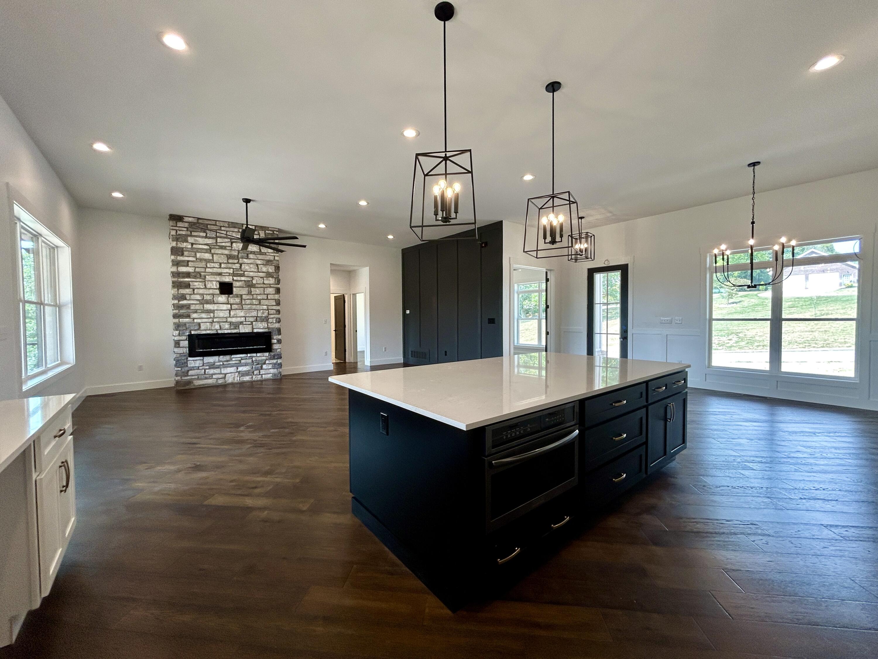 442 Woods Edge Drive