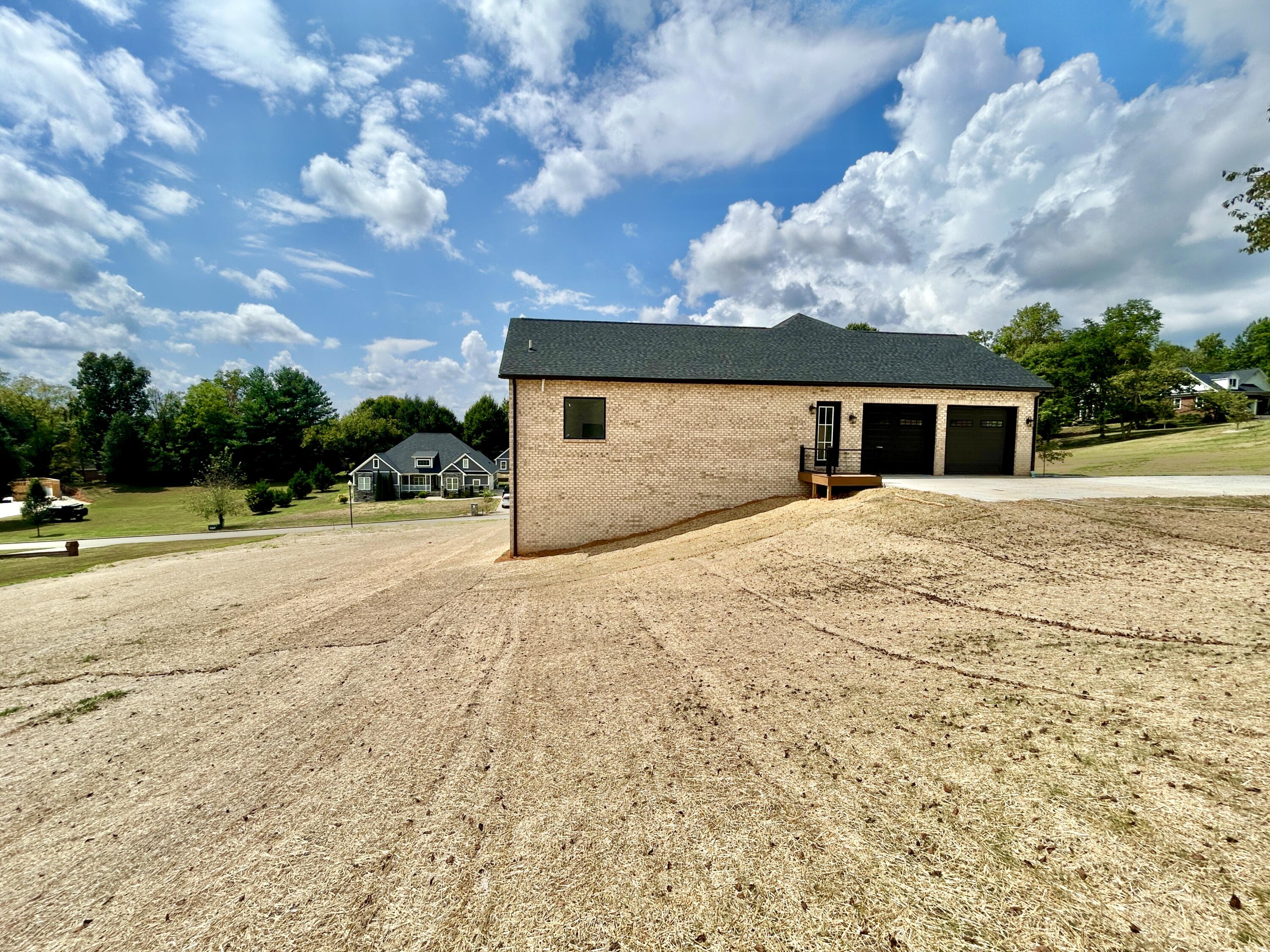 442 Woods Edge Drive