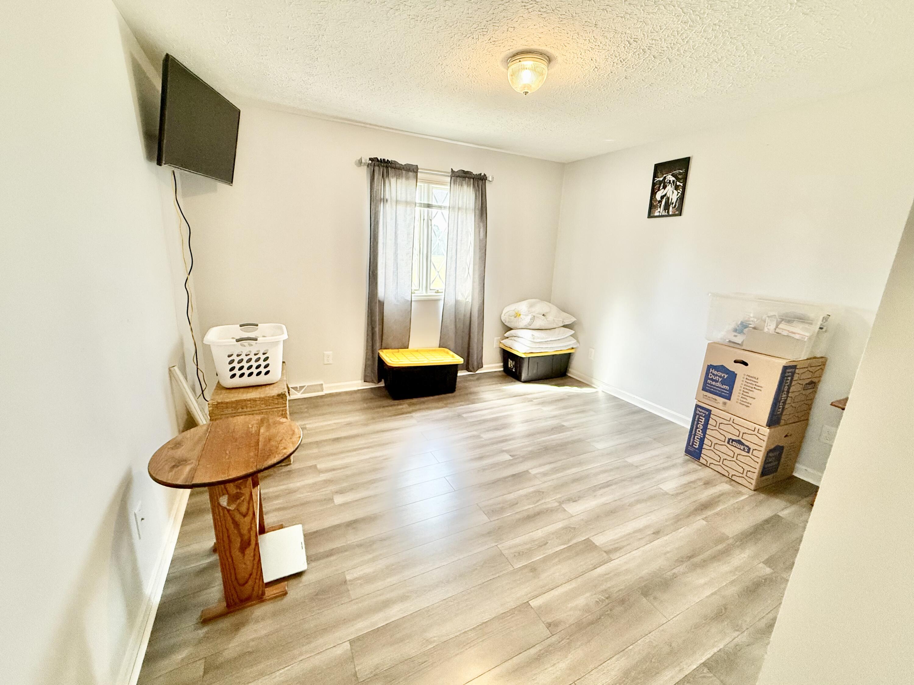 201 Oak Valley Drive