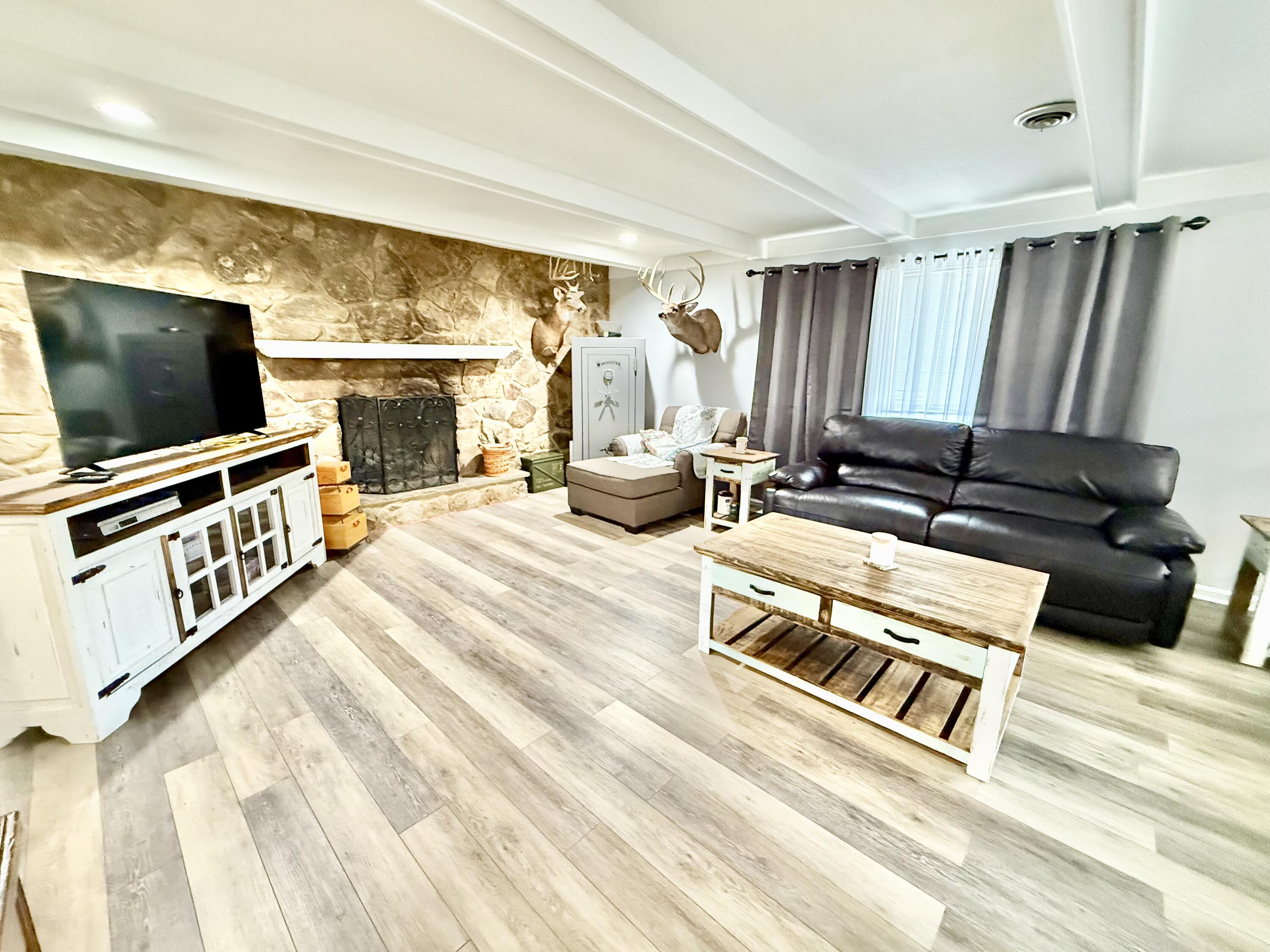 201 Oak Valley Drive