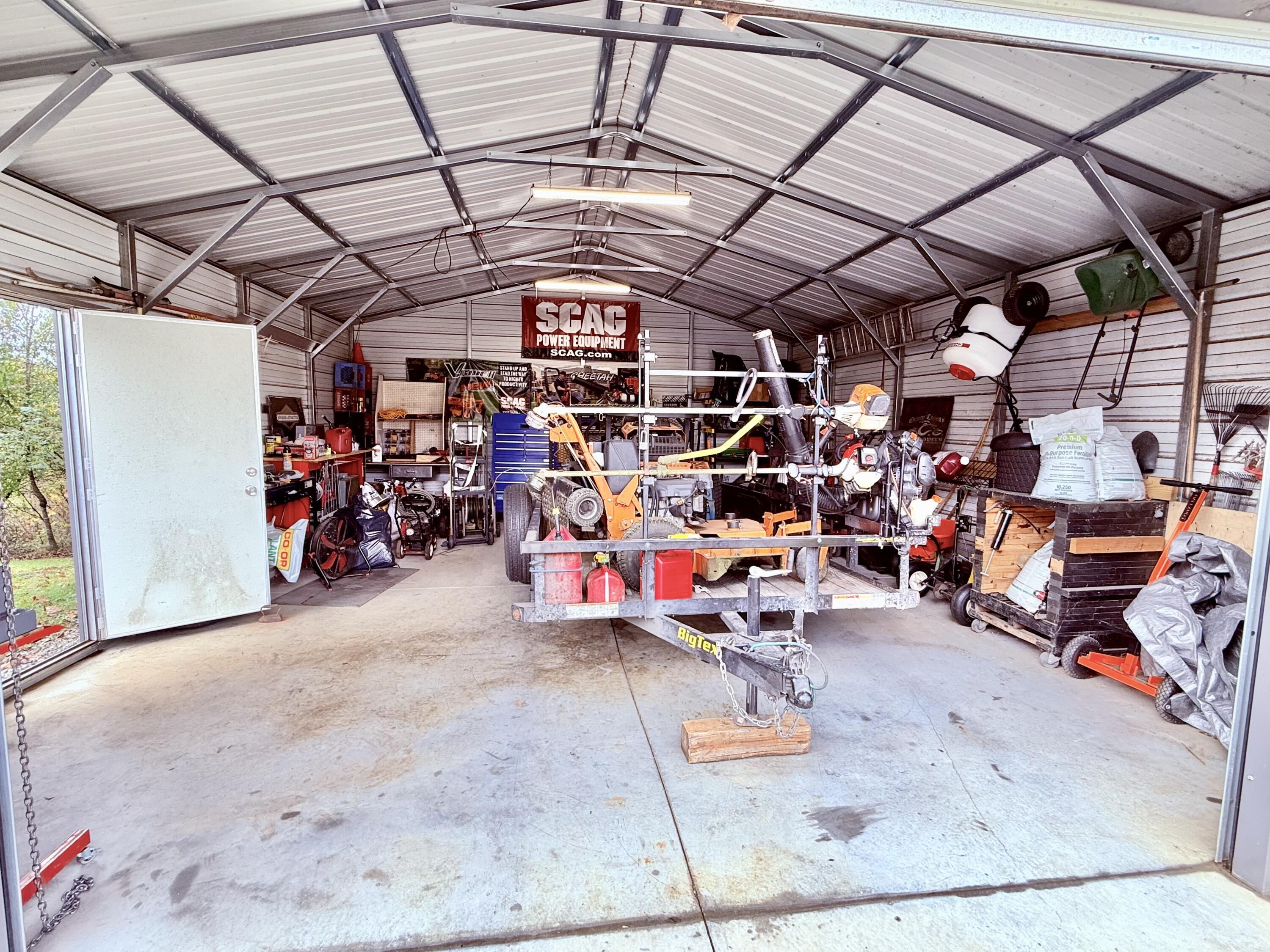 85 Falcon view Trail