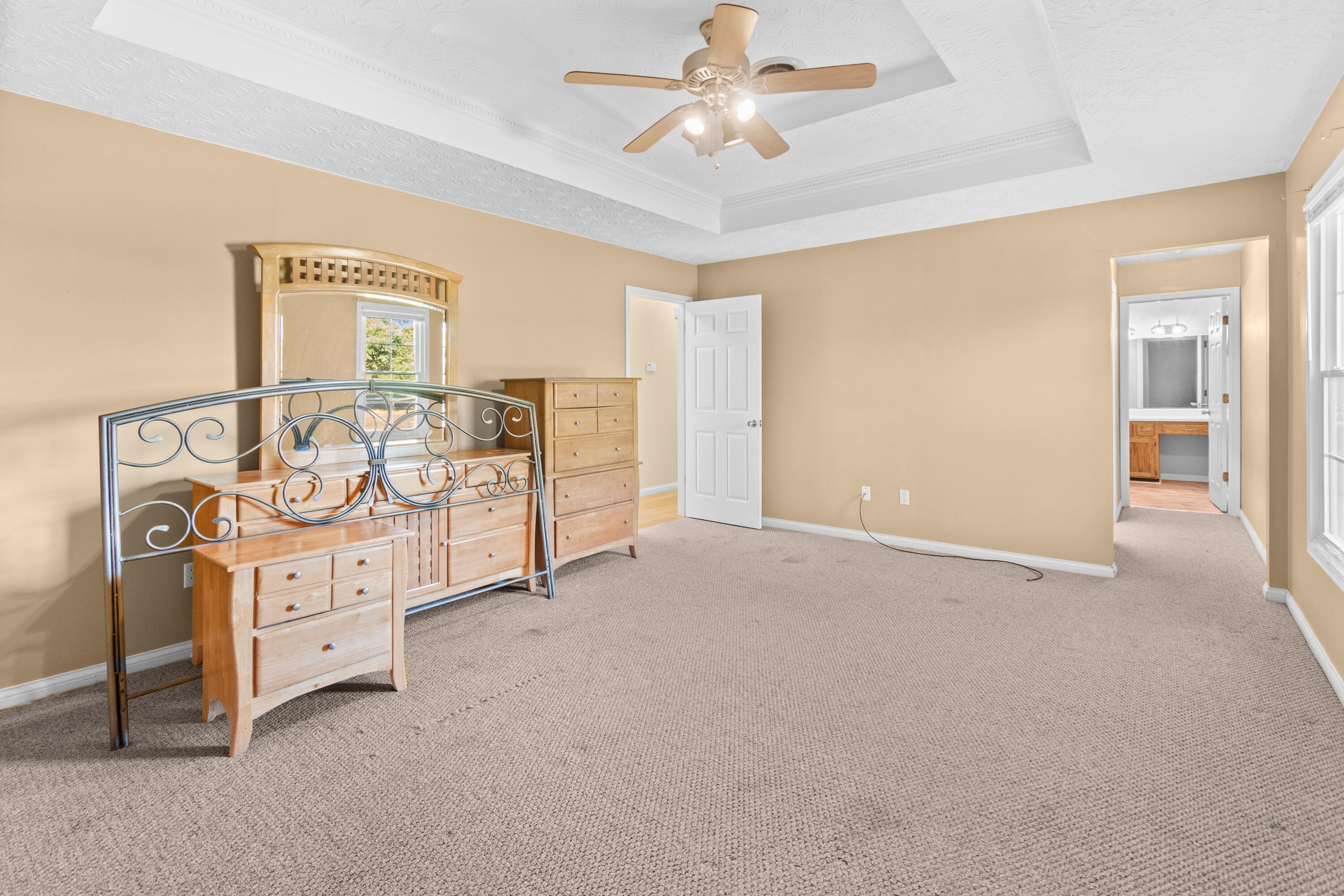 104 Meadowcrest Drive