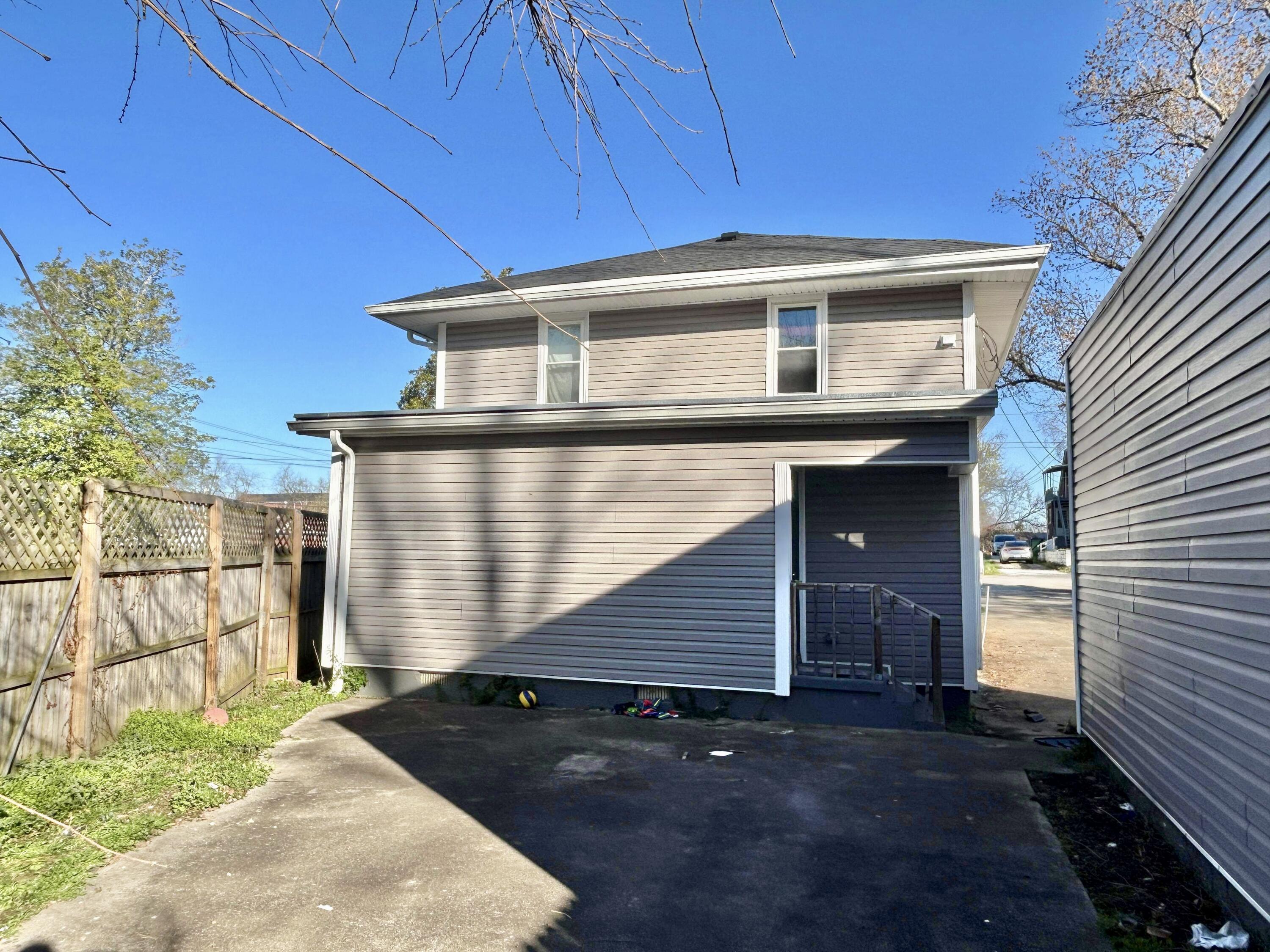 200 Clements Avenue