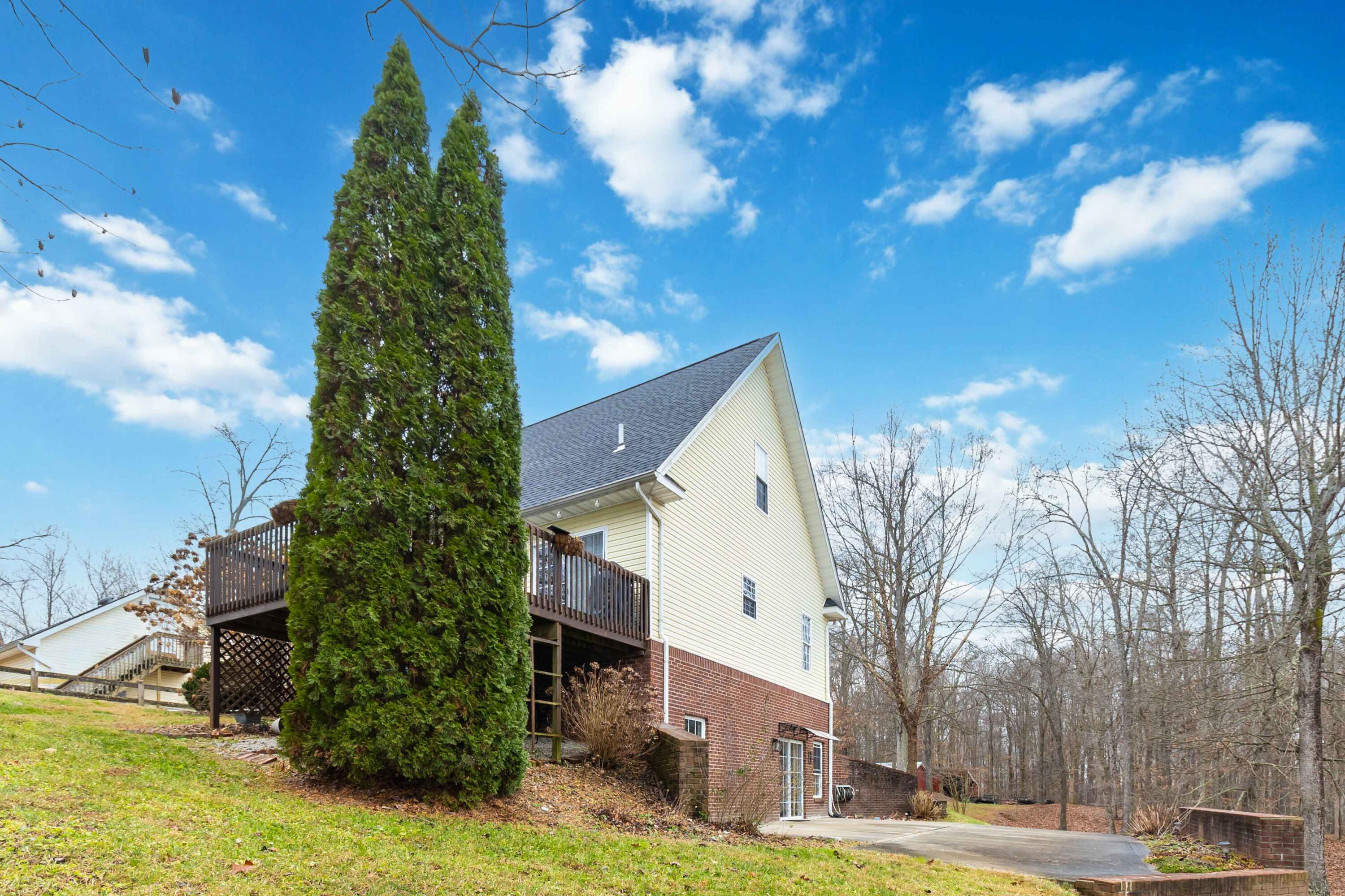 42 Greenleaf Drive