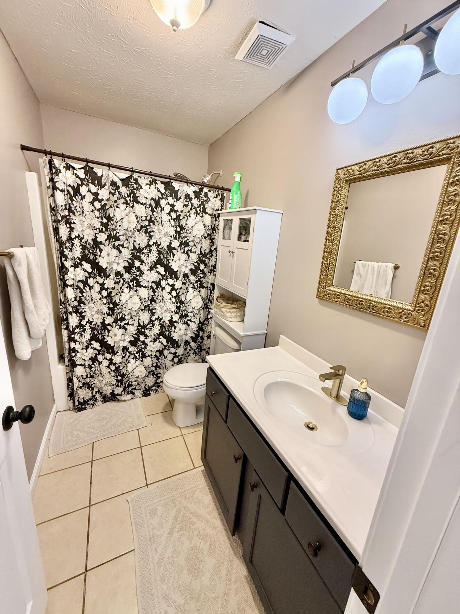 173 Canterbury Drive