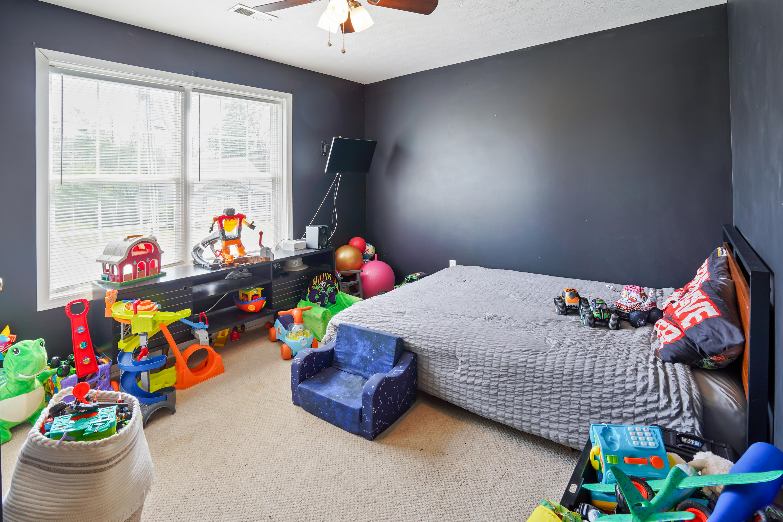 173 Canterbury Drive