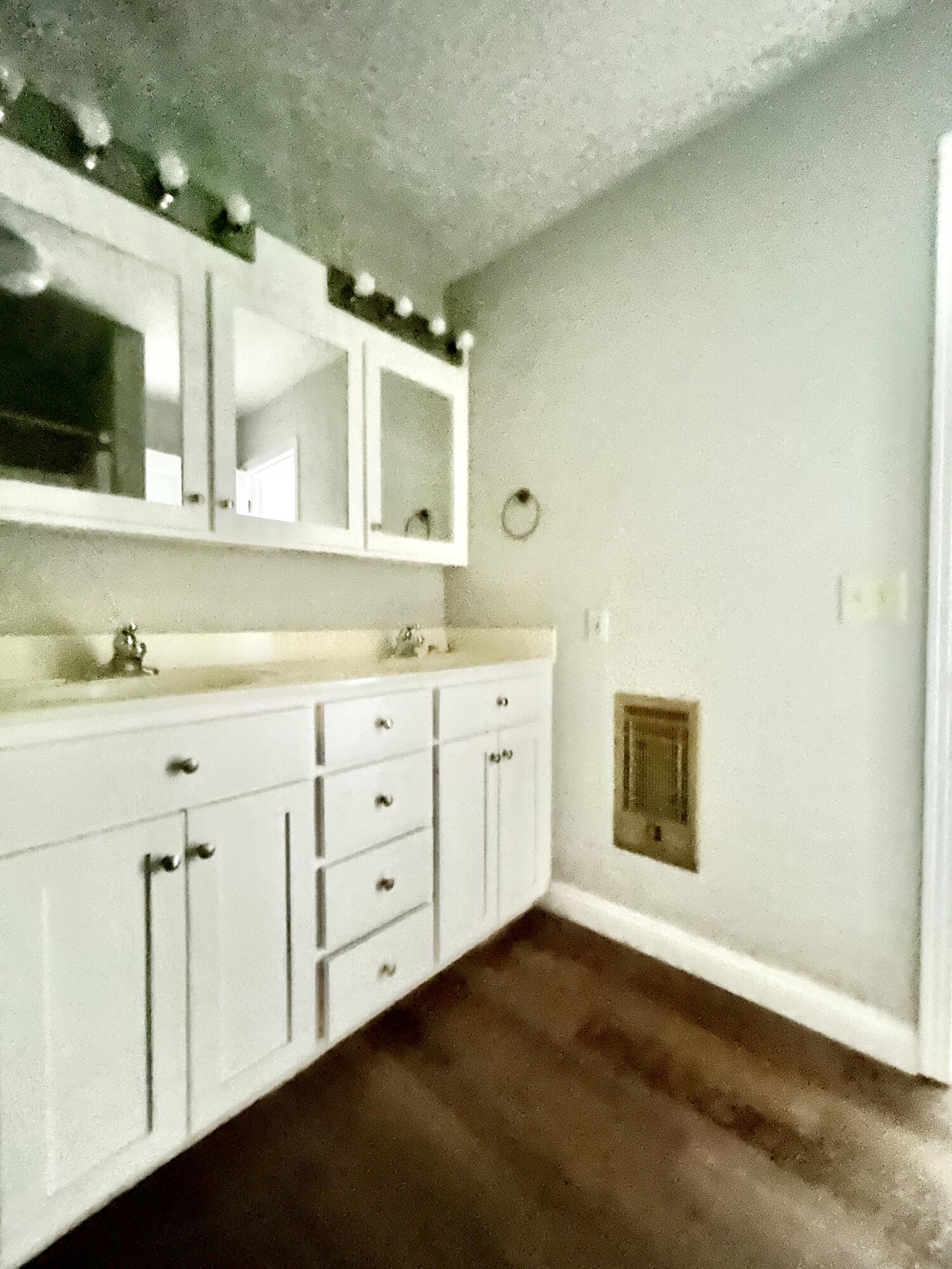 500 Meadowlark Drive