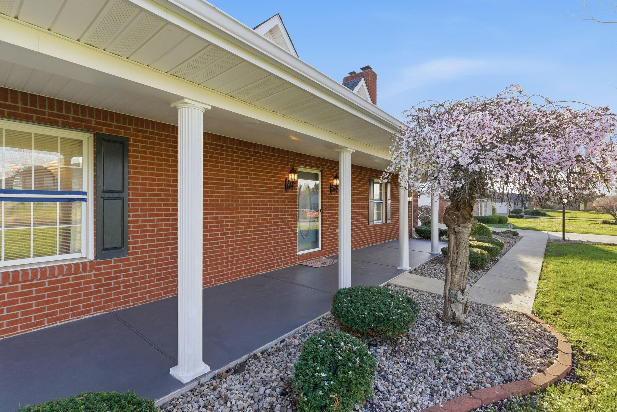 500 Natures Pointe Drive