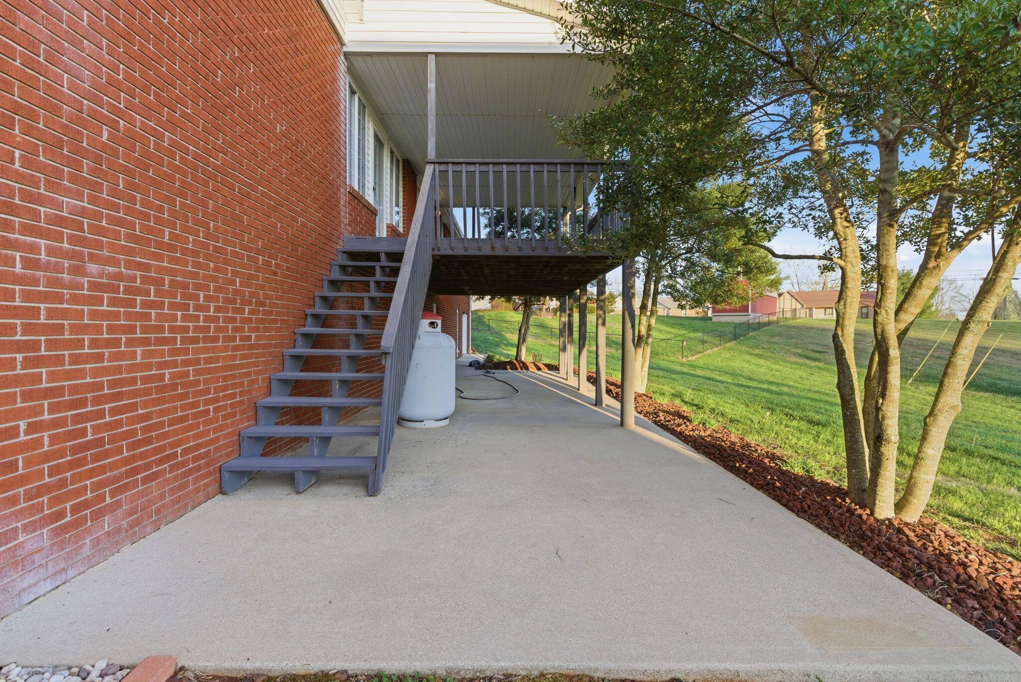 500 Natures Pointe Drive