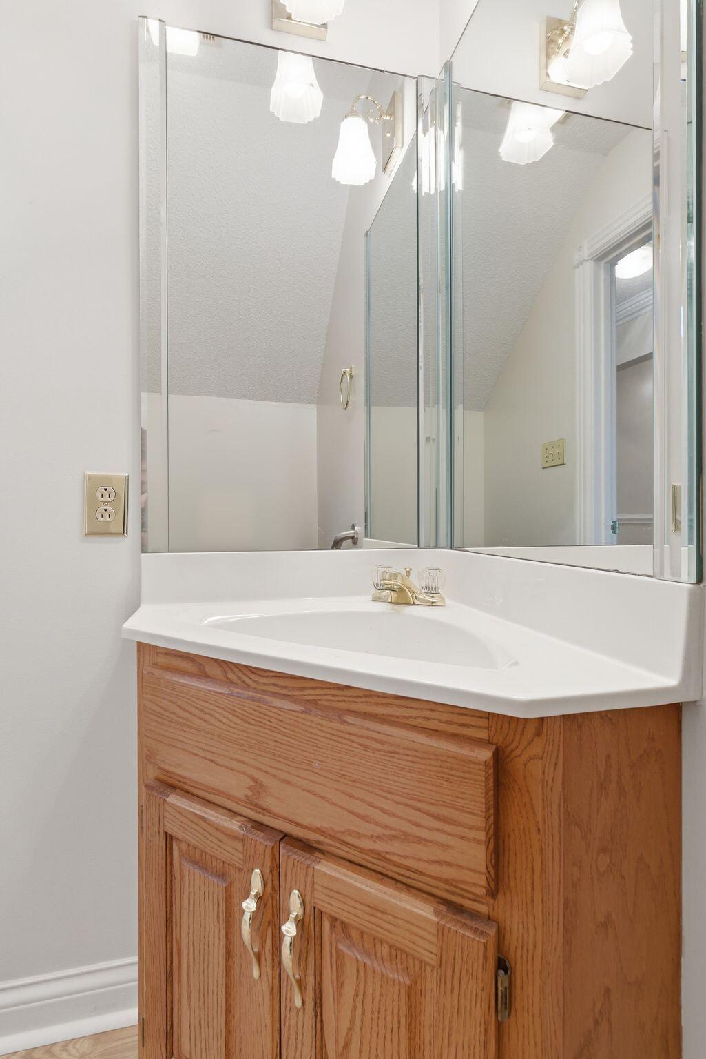 500 Natures Pointe Drive