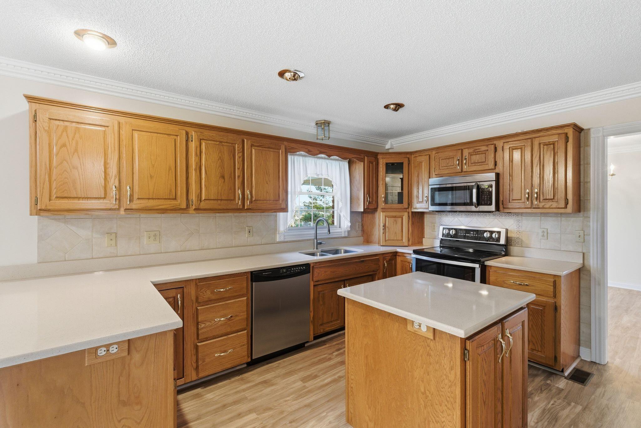 500 Natures Pointe Drive