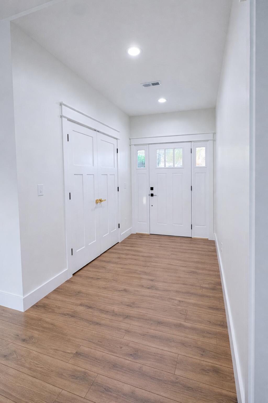 63 Iris Point