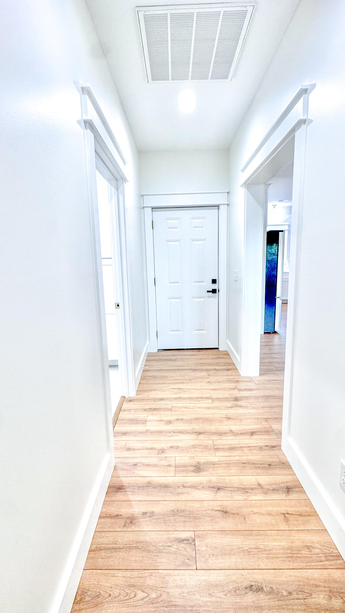63 Iris Point