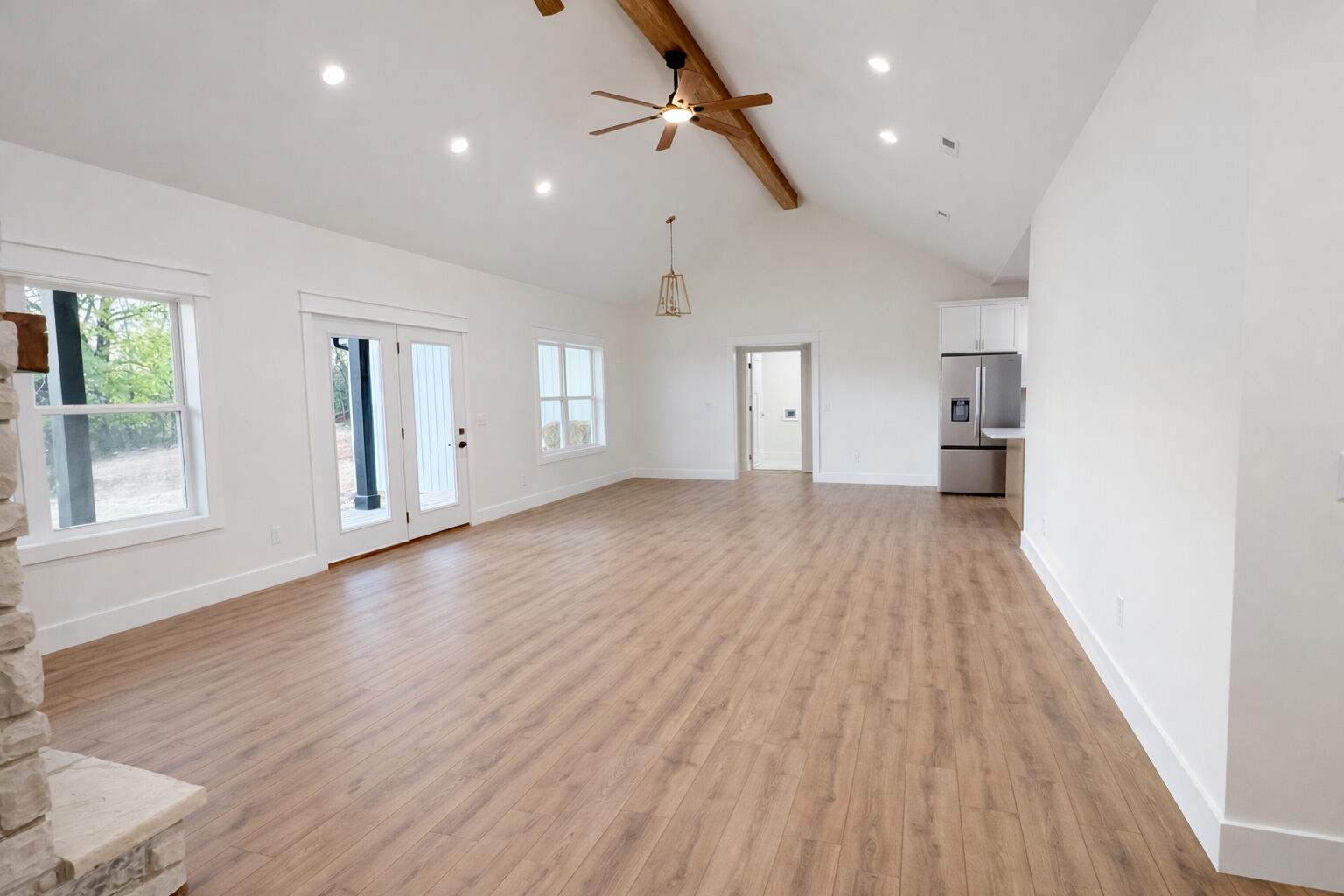 63 Iris Point