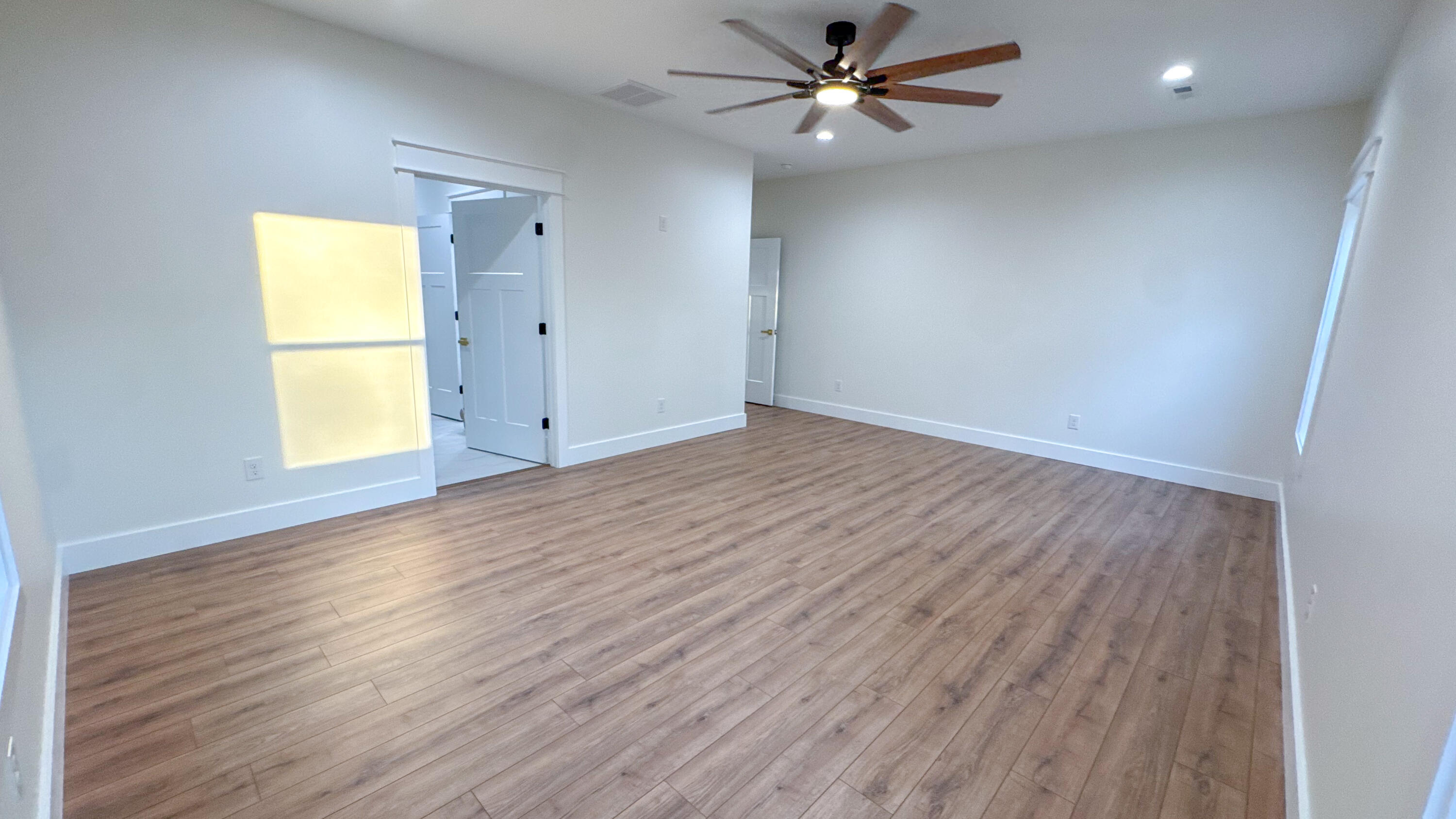 63 Iris Point