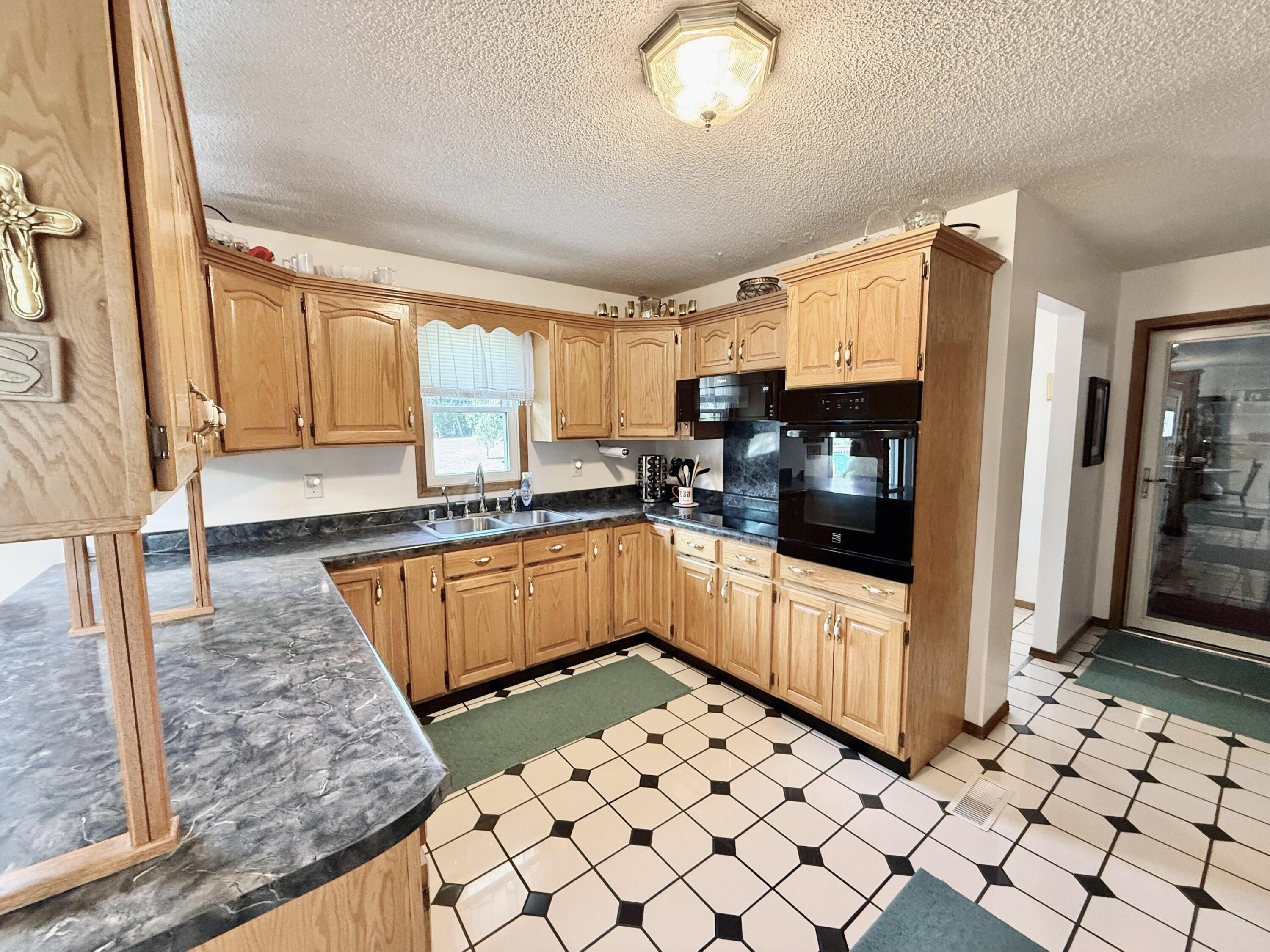1069 Meadows Grove Road