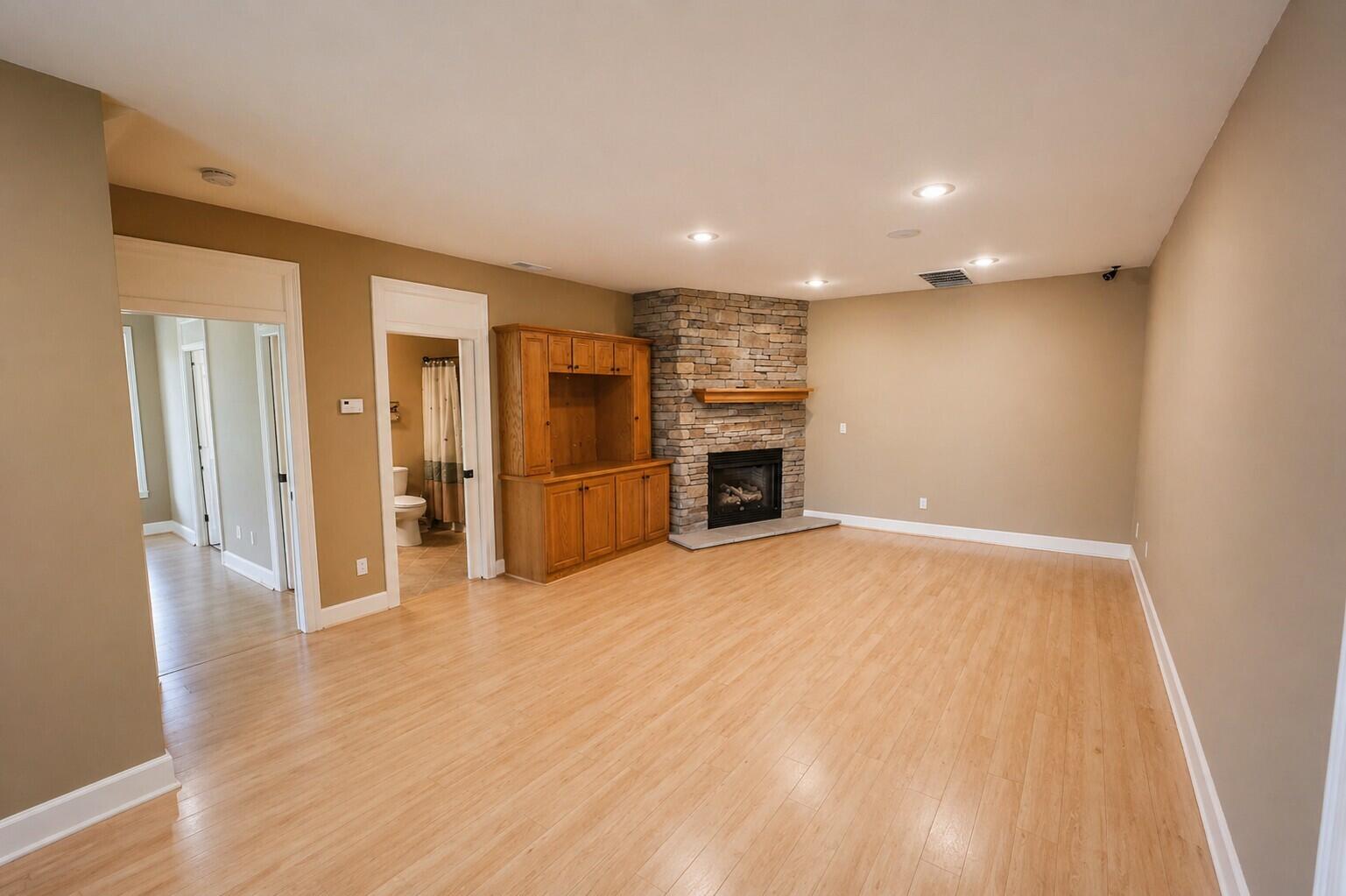 450 White Oak Drive