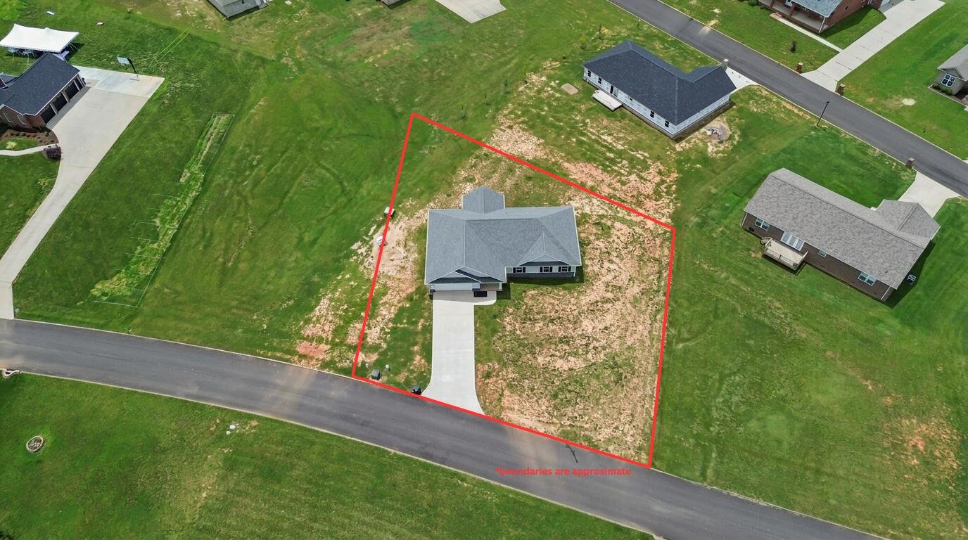 553 KNOLL Lane