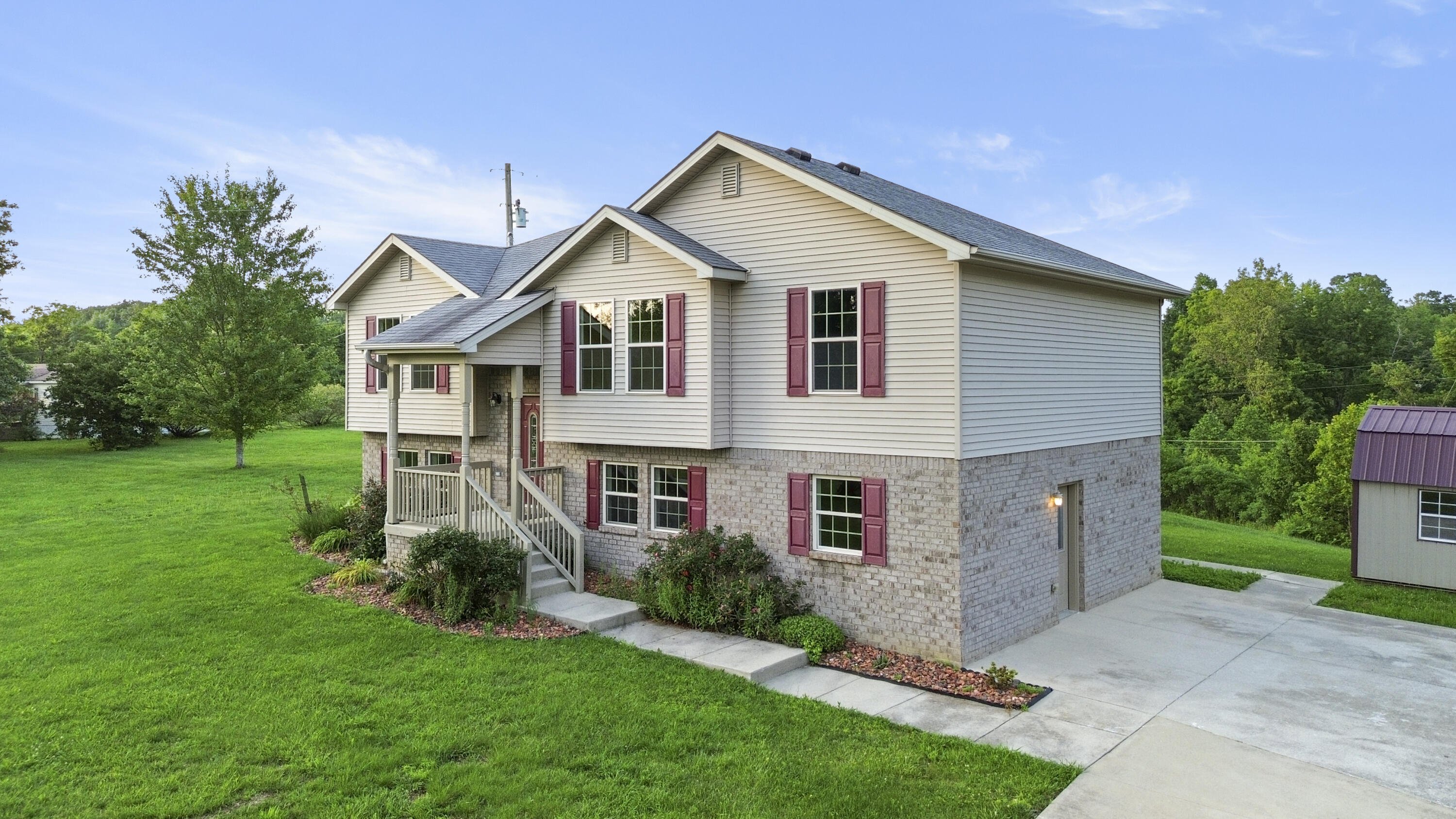 61 Halcomb East Road