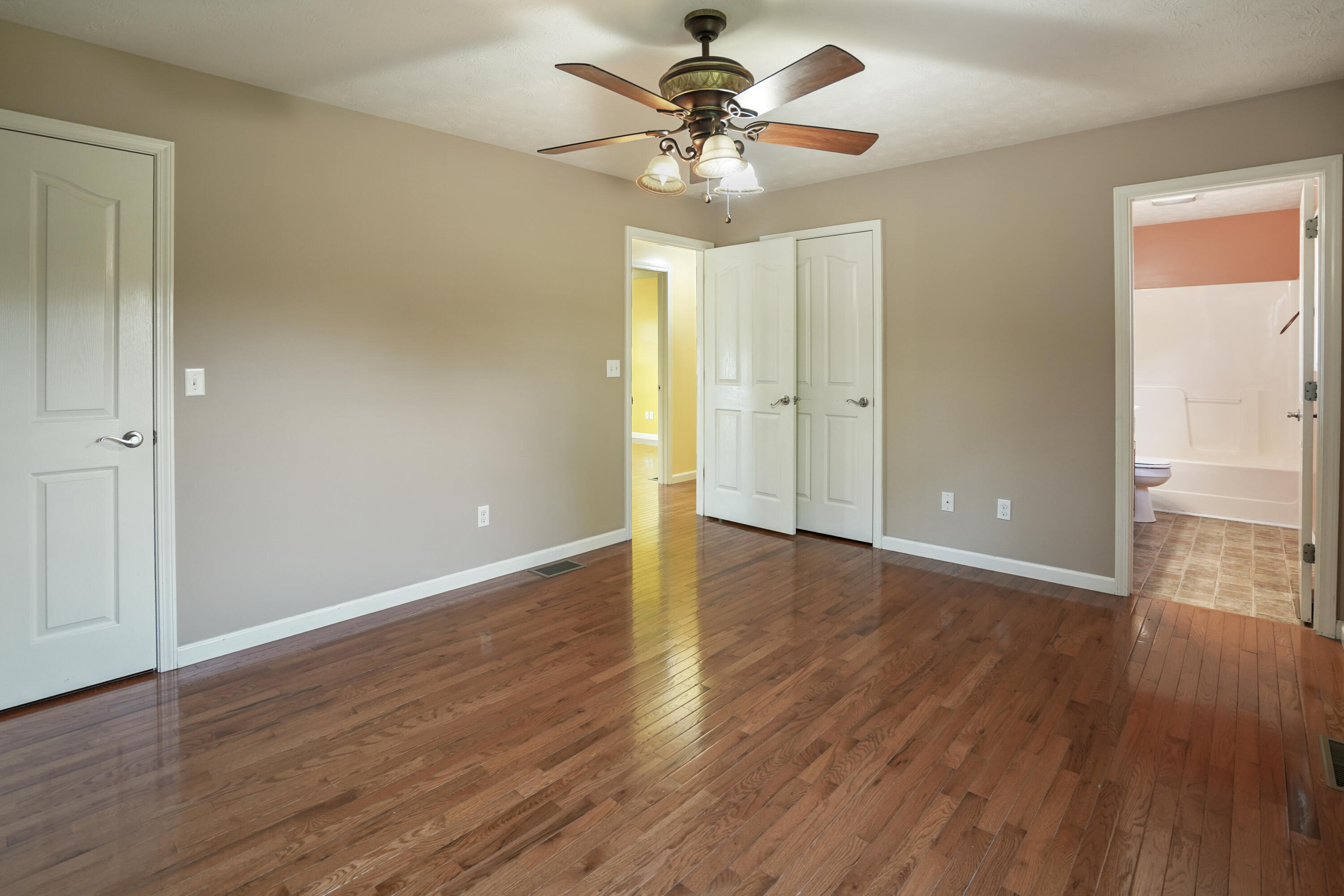 61 Halcomb East Road