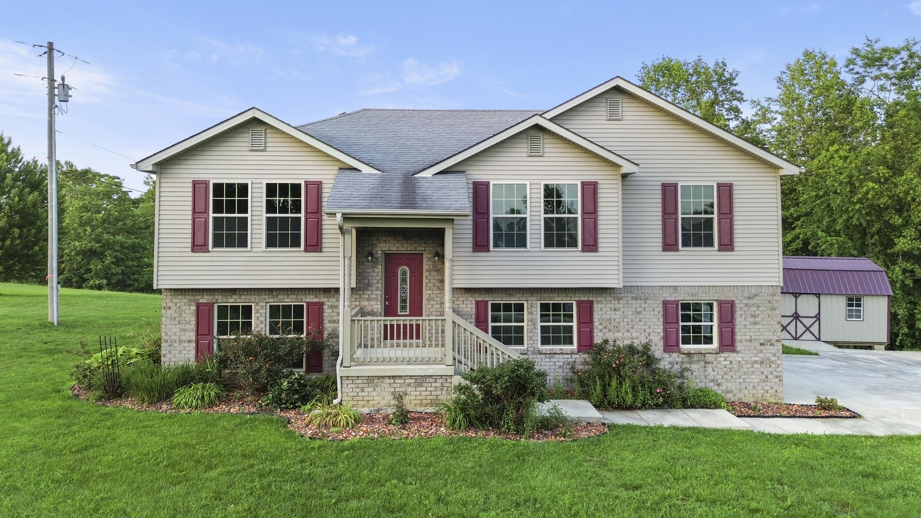 61 Halcomb East Road