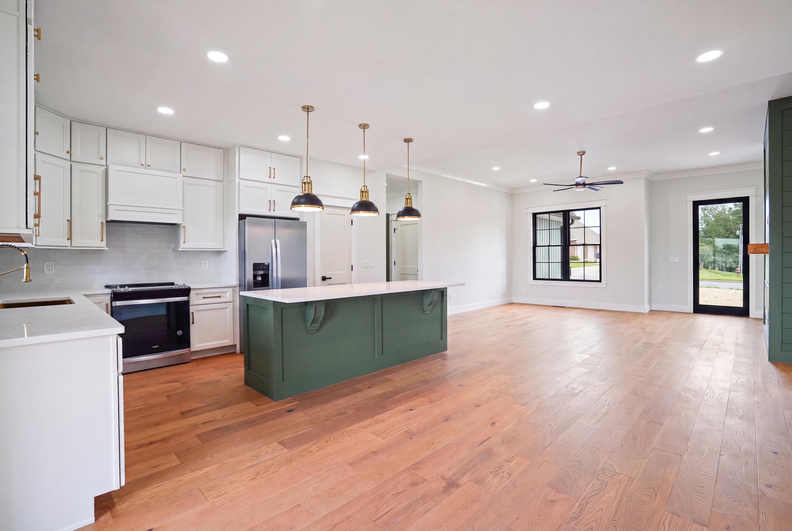 926 Winding Ridge Drive