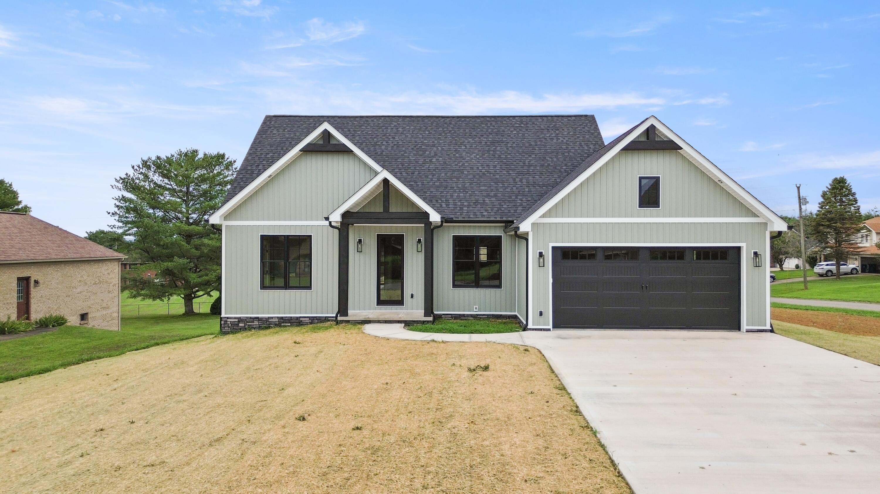 926 Winding Ridge Drive