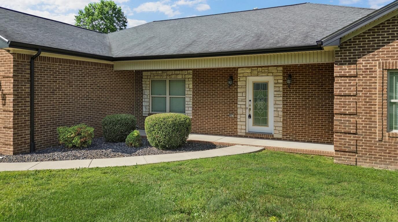 10 E Barrington Drive
