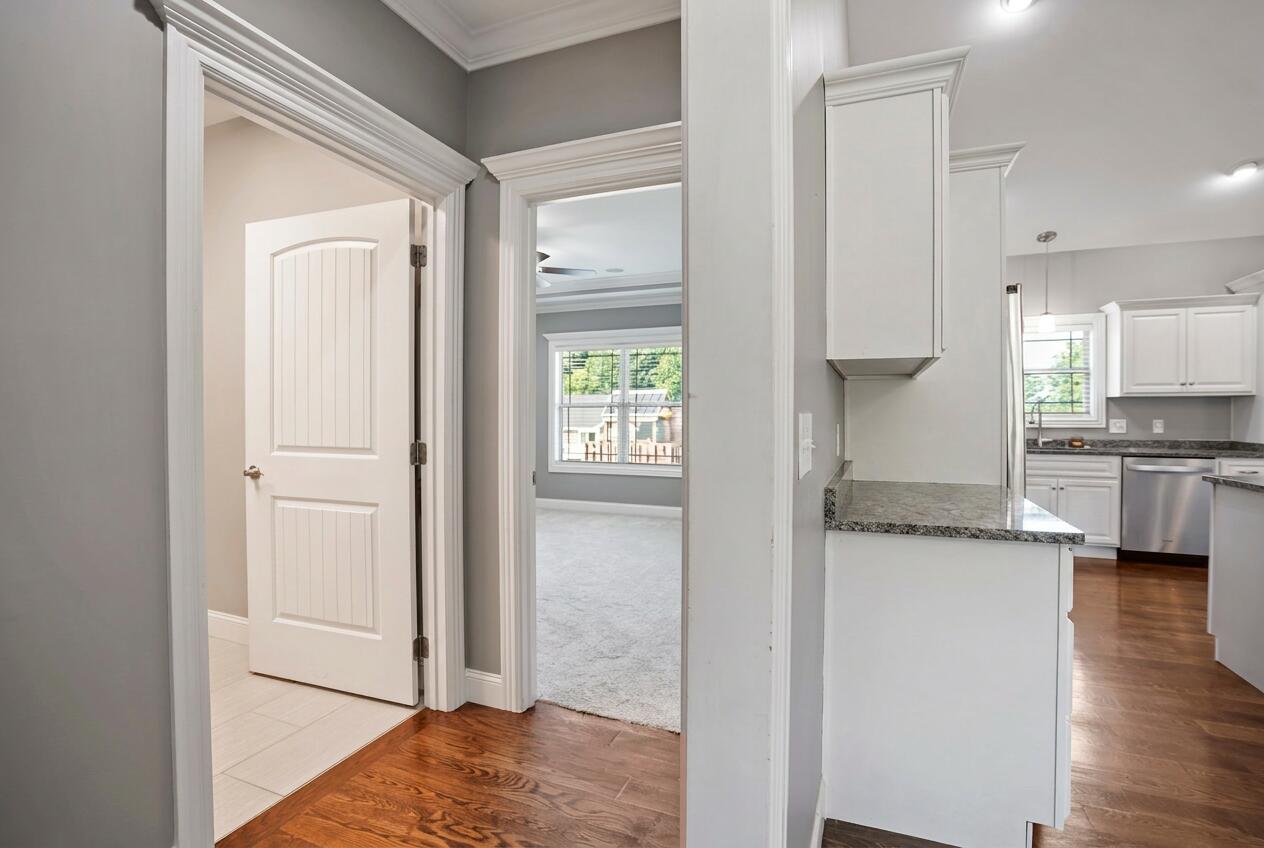 10 E Barrington Drive