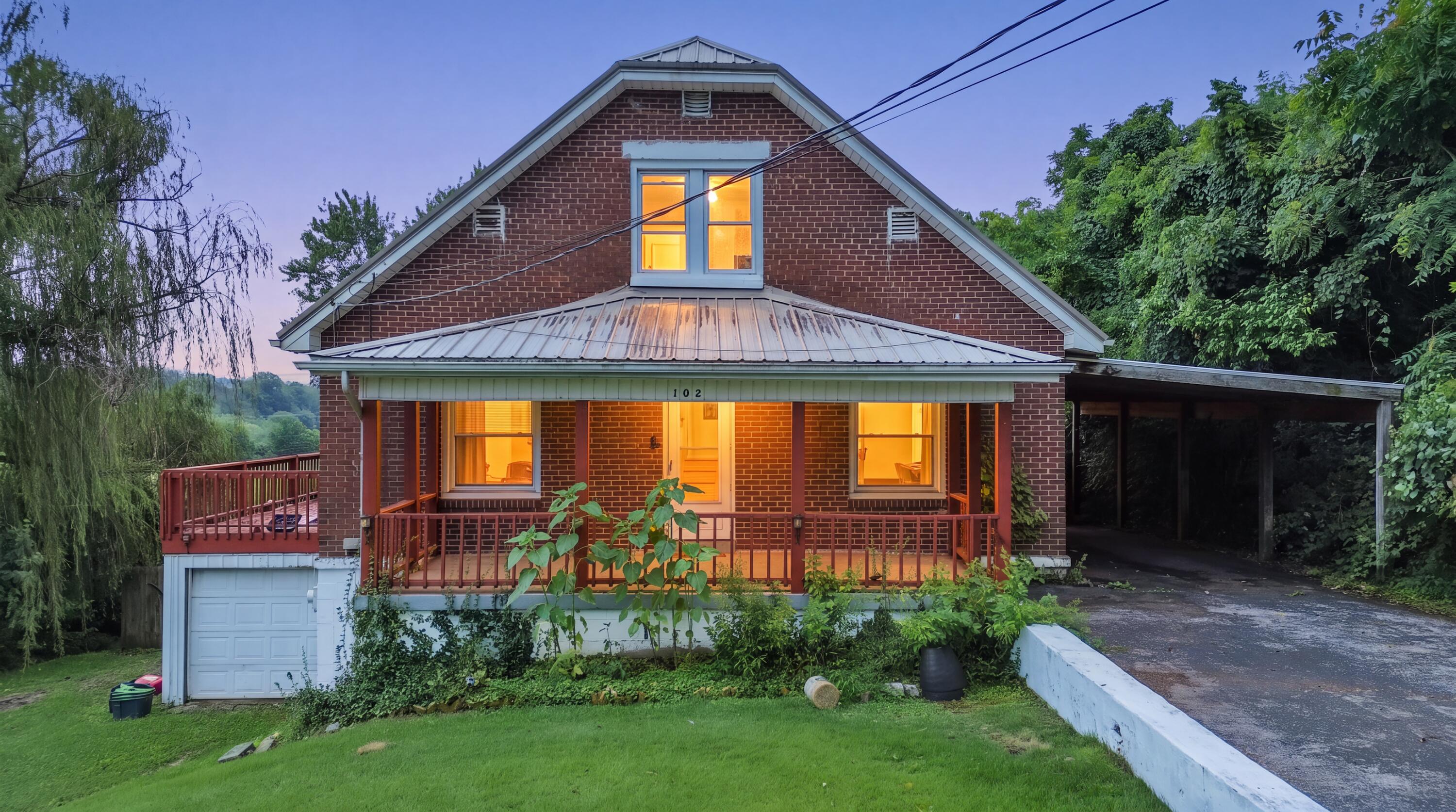 102 Harvey Avenue