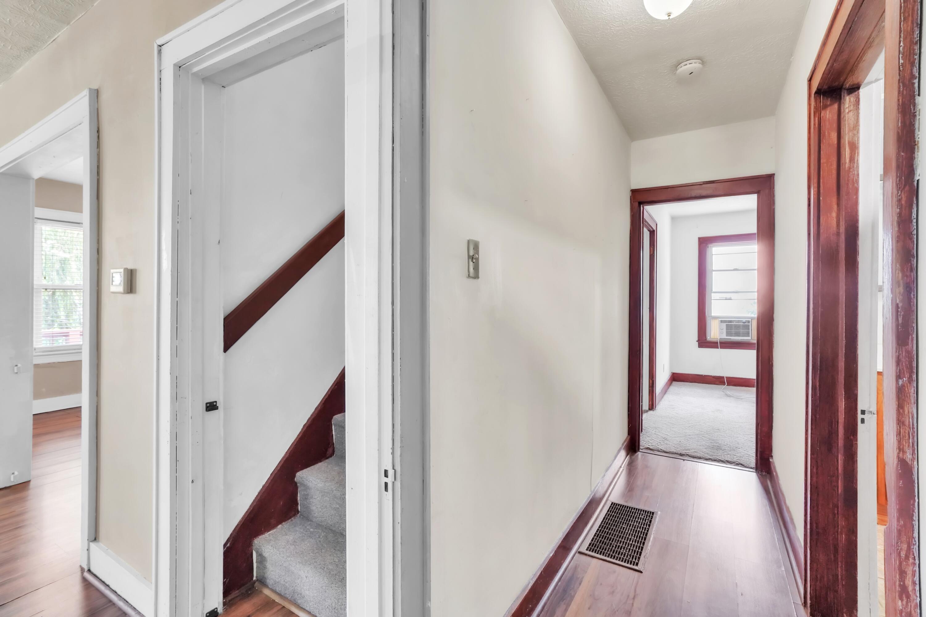 102 Harvey Avenue