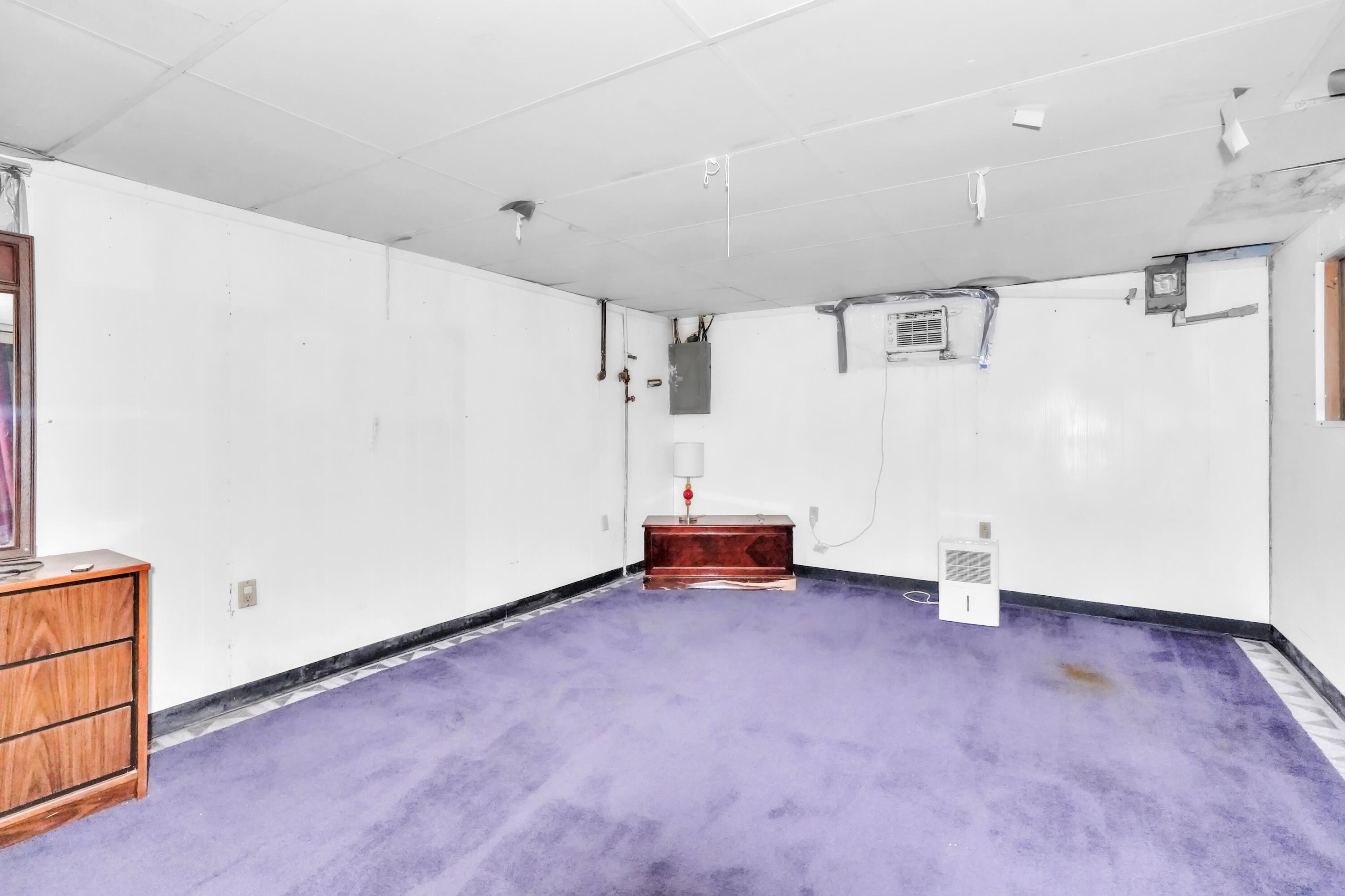 102 Harvey Avenue