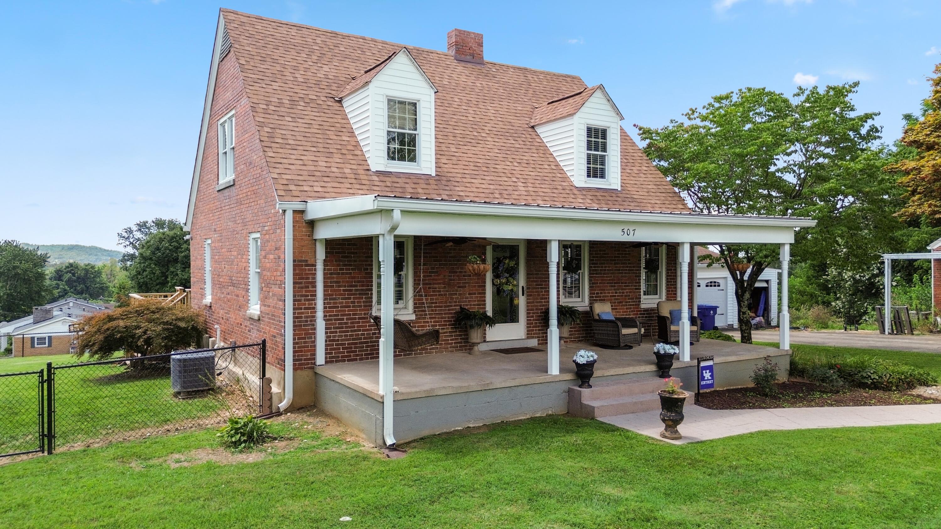507 Newton Street