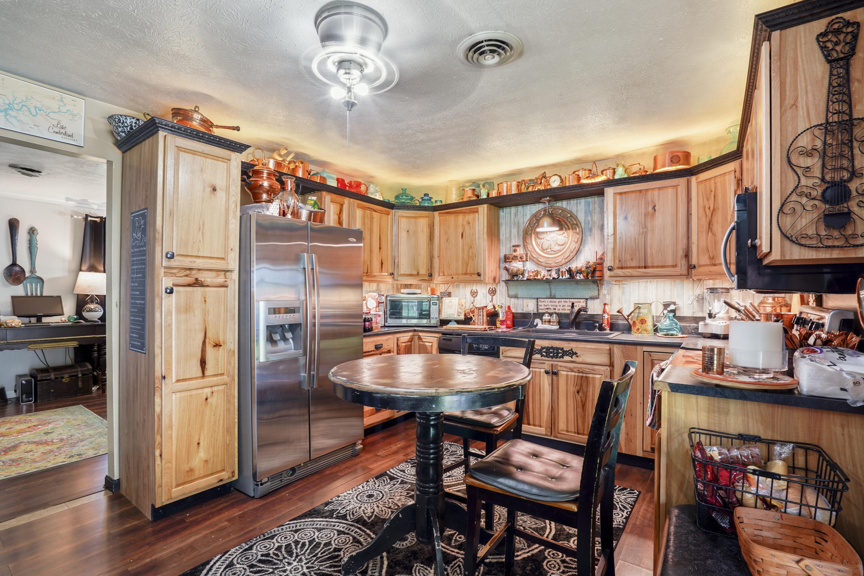 5006 Beechwood Drive