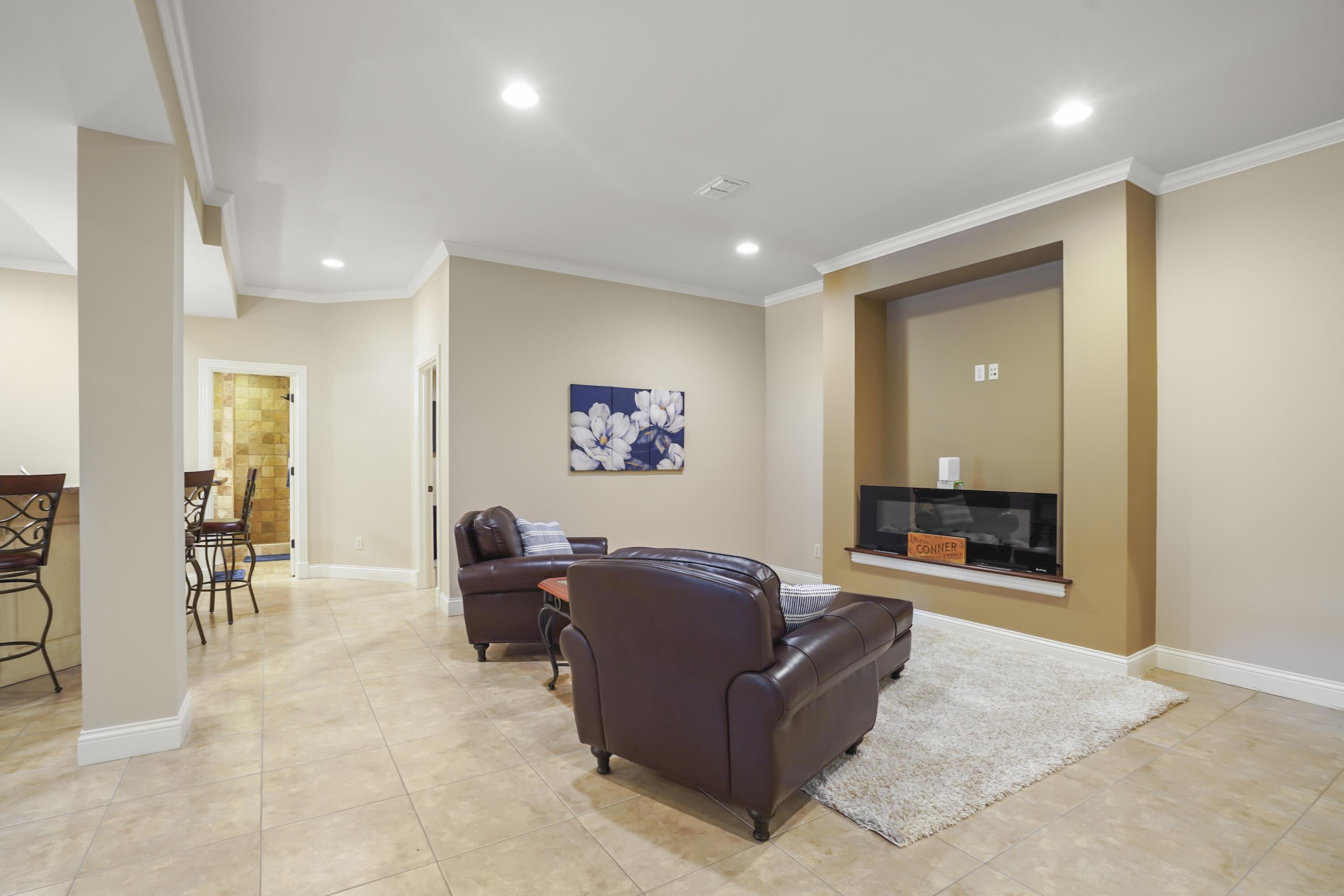 247 Taylor Circle