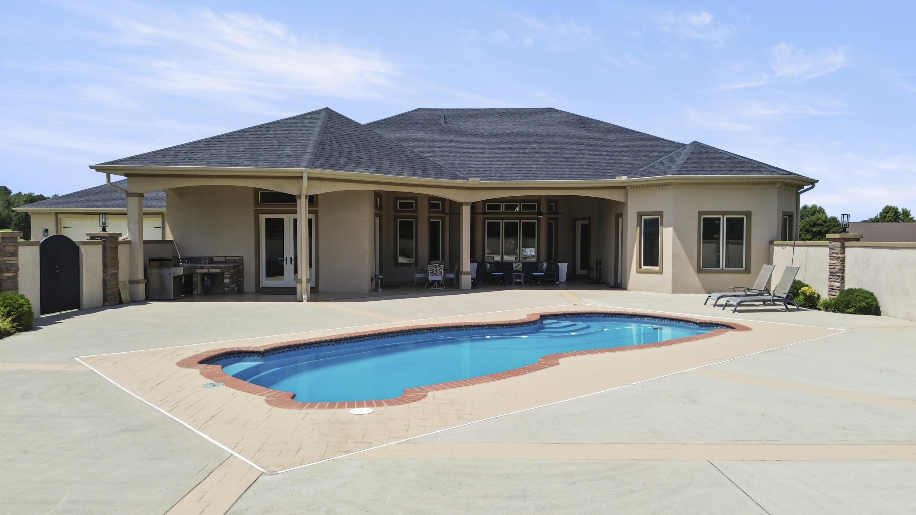 247 Taylor Circle