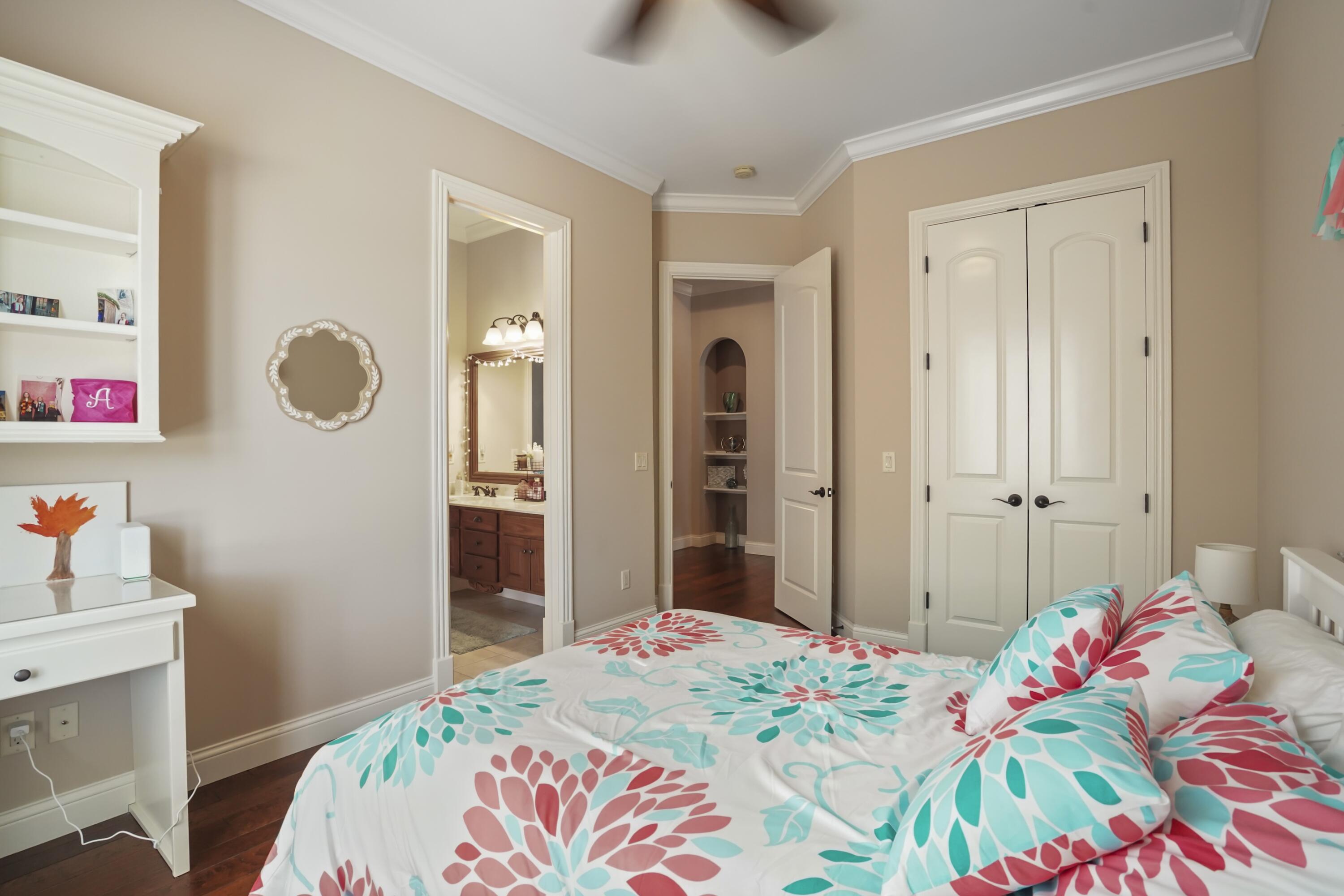 247 Taylor Circle
