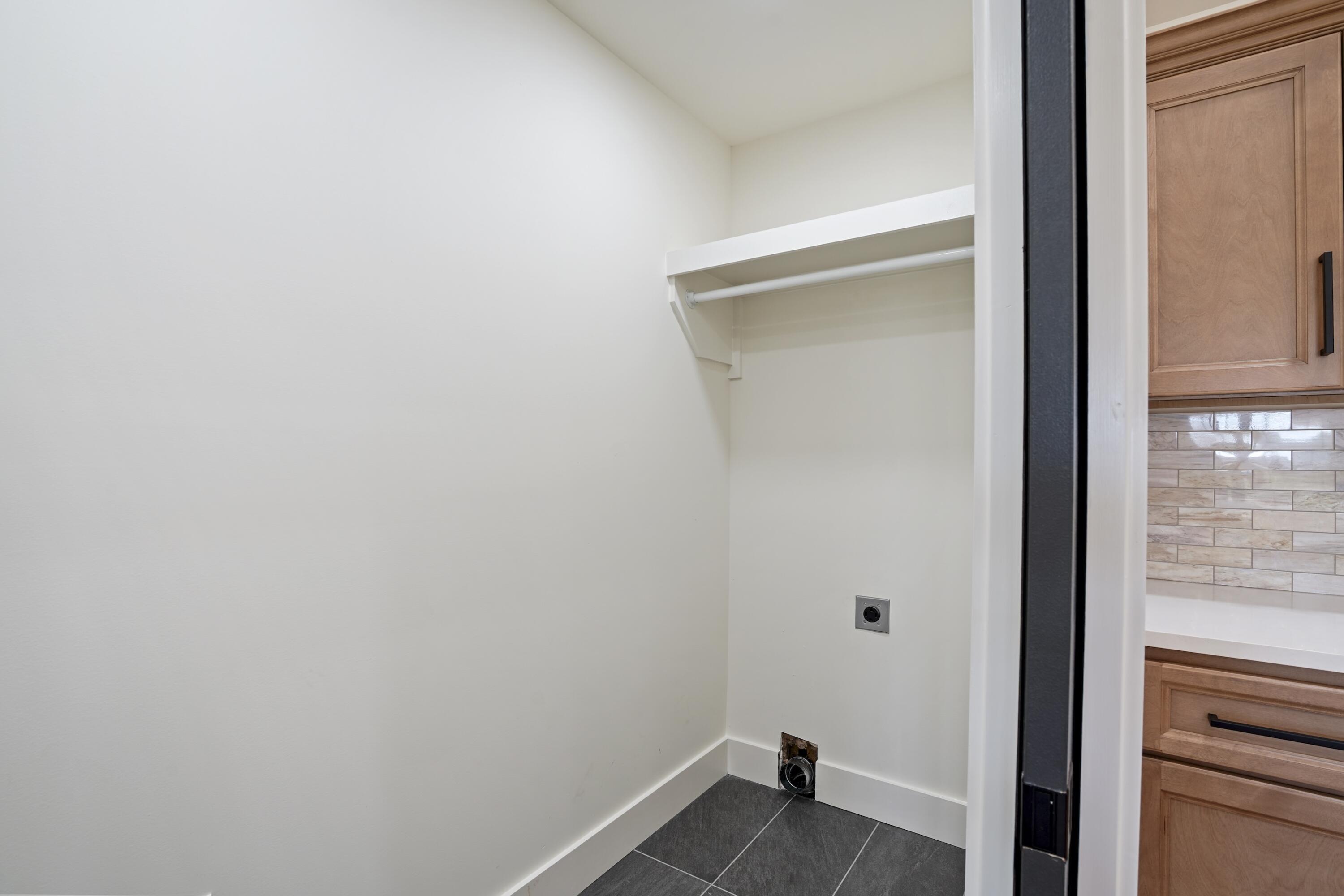 24 Mercato Court