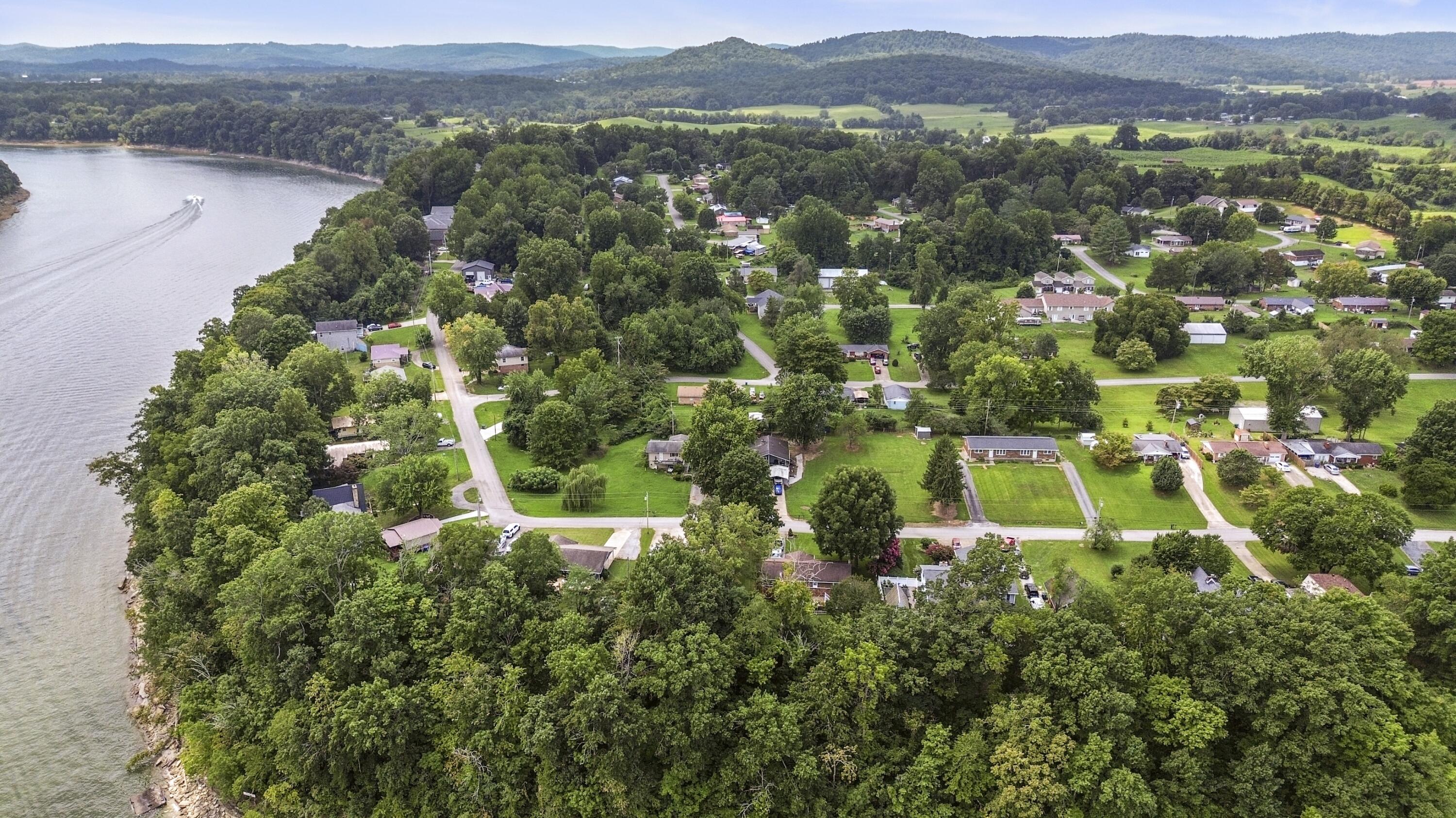 232 Twin Rivers Drive