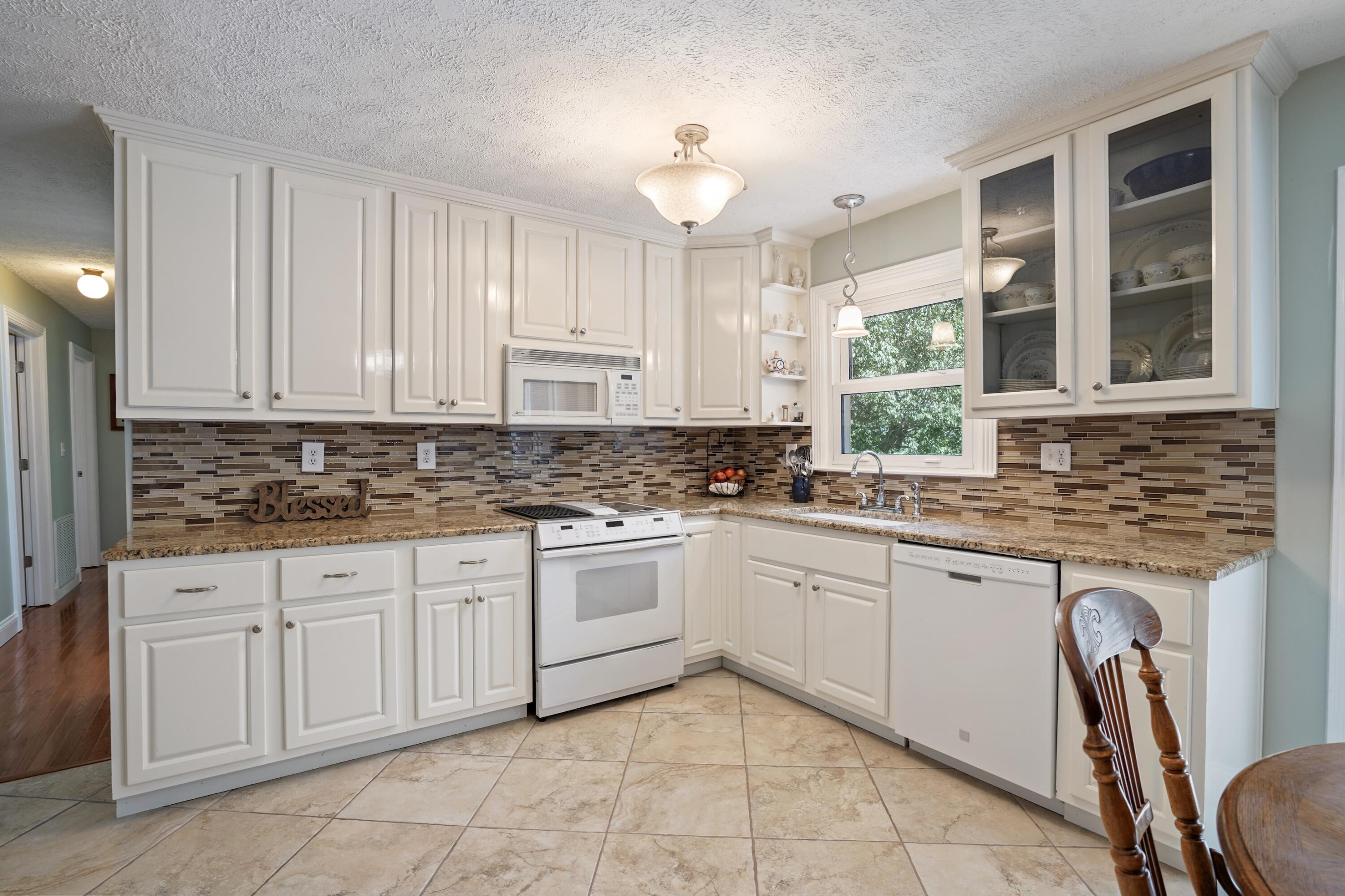 232 Twin Rivers Drive