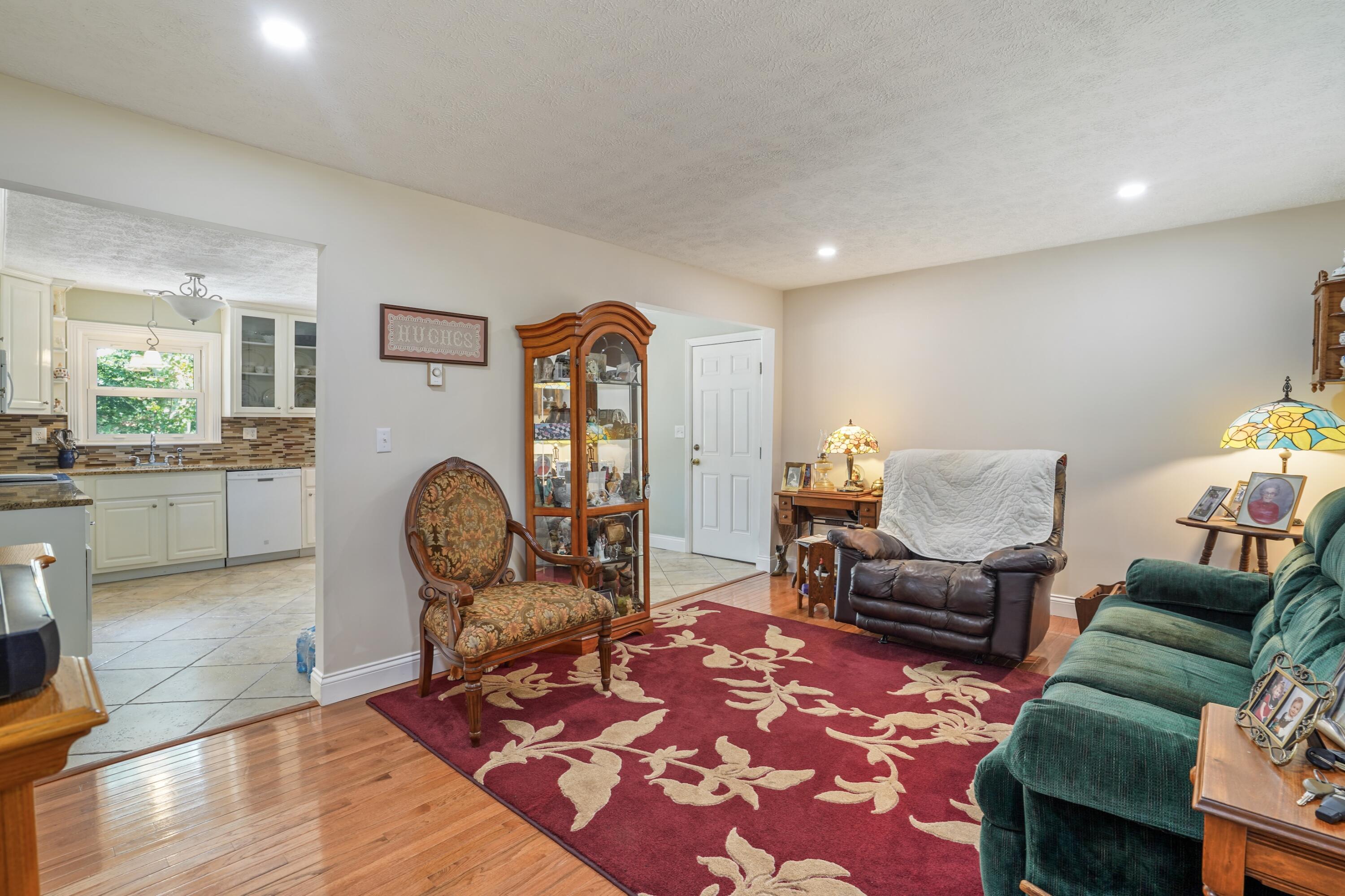 232 Twin Rivers Drive