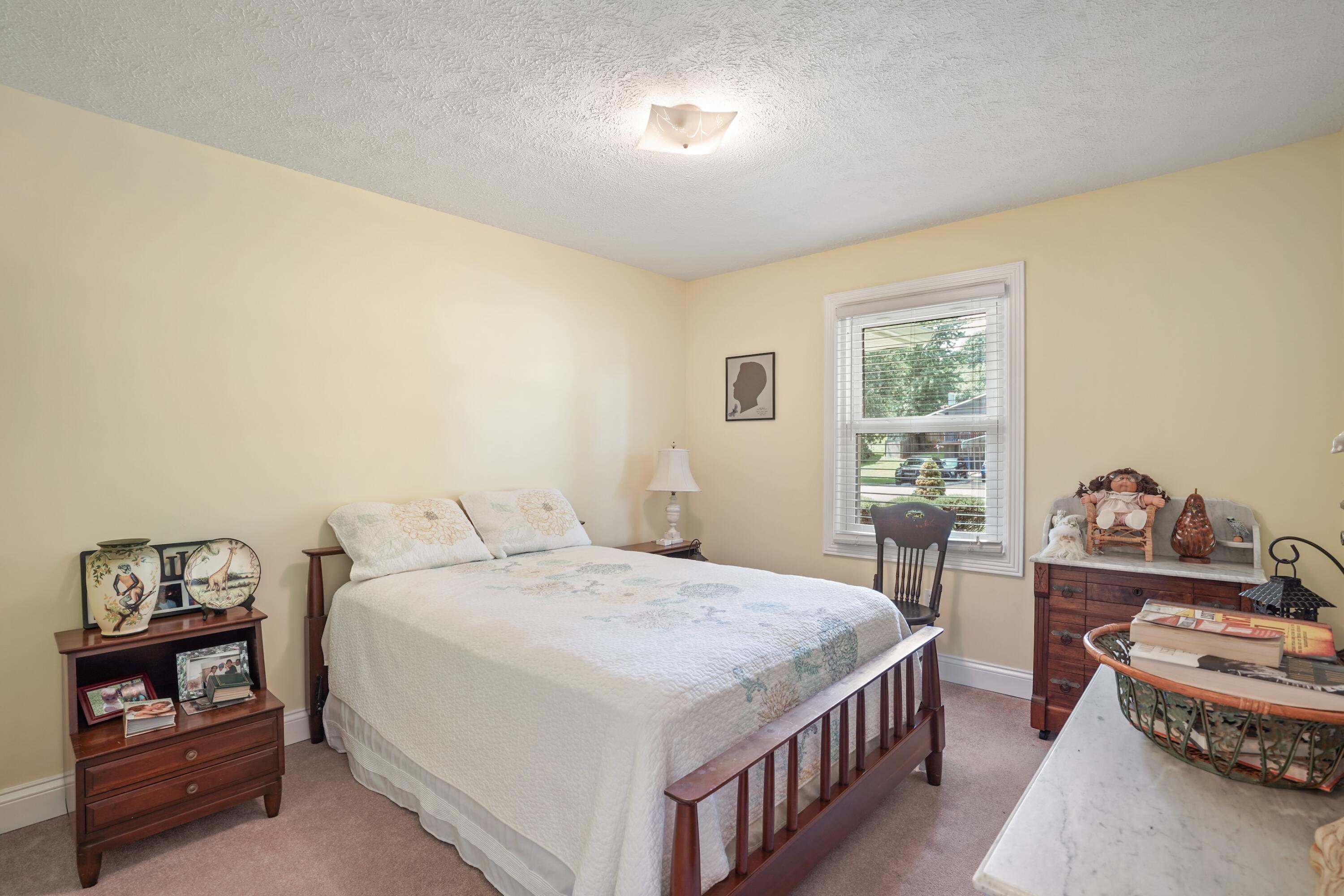 232 Twin Rivers Drive