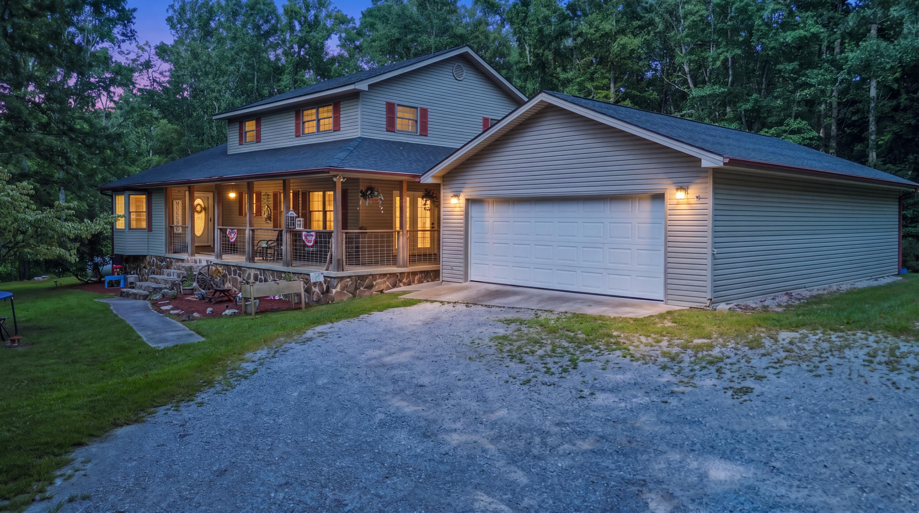 1100 N Highway 1651