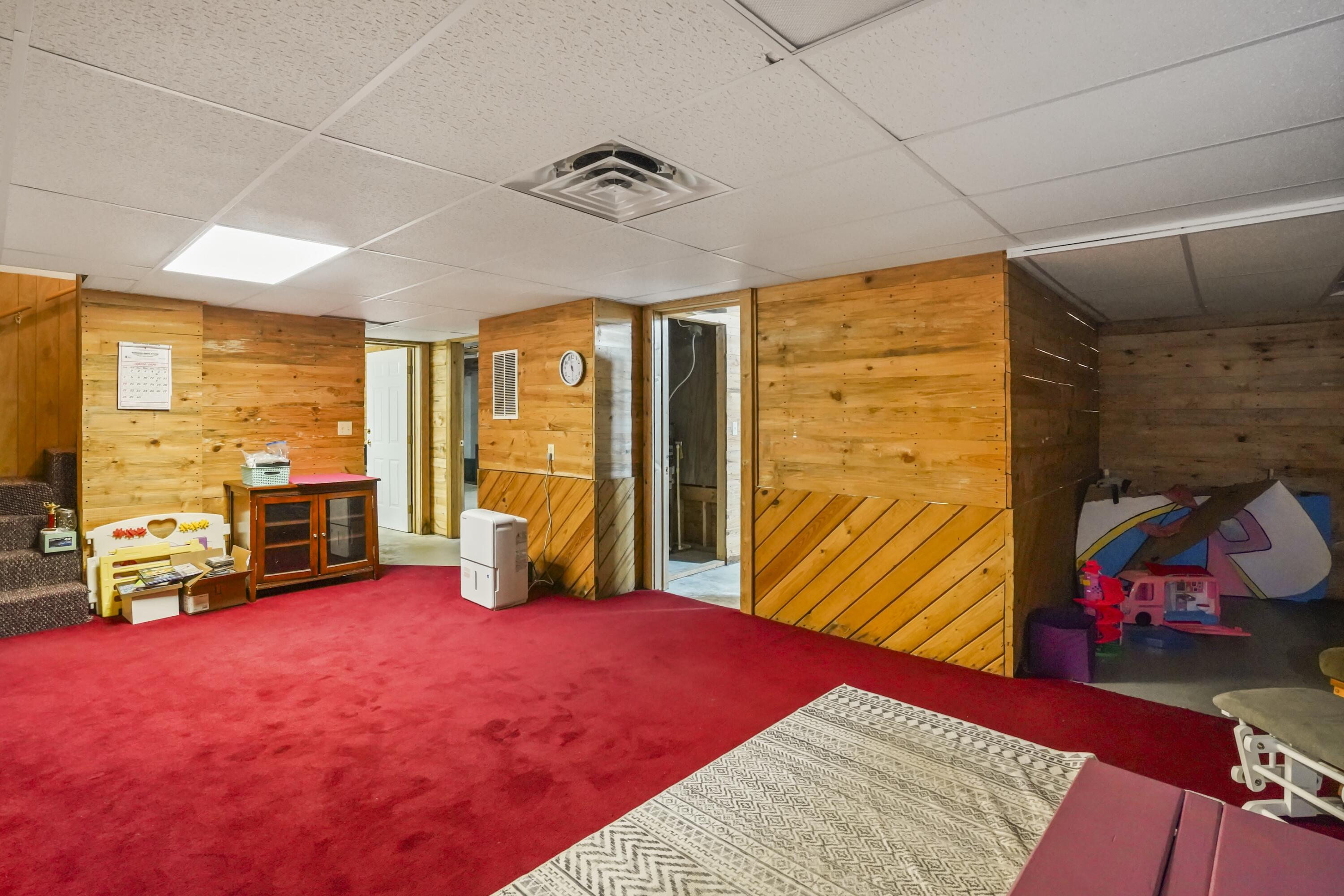 1100 N Highway 1651